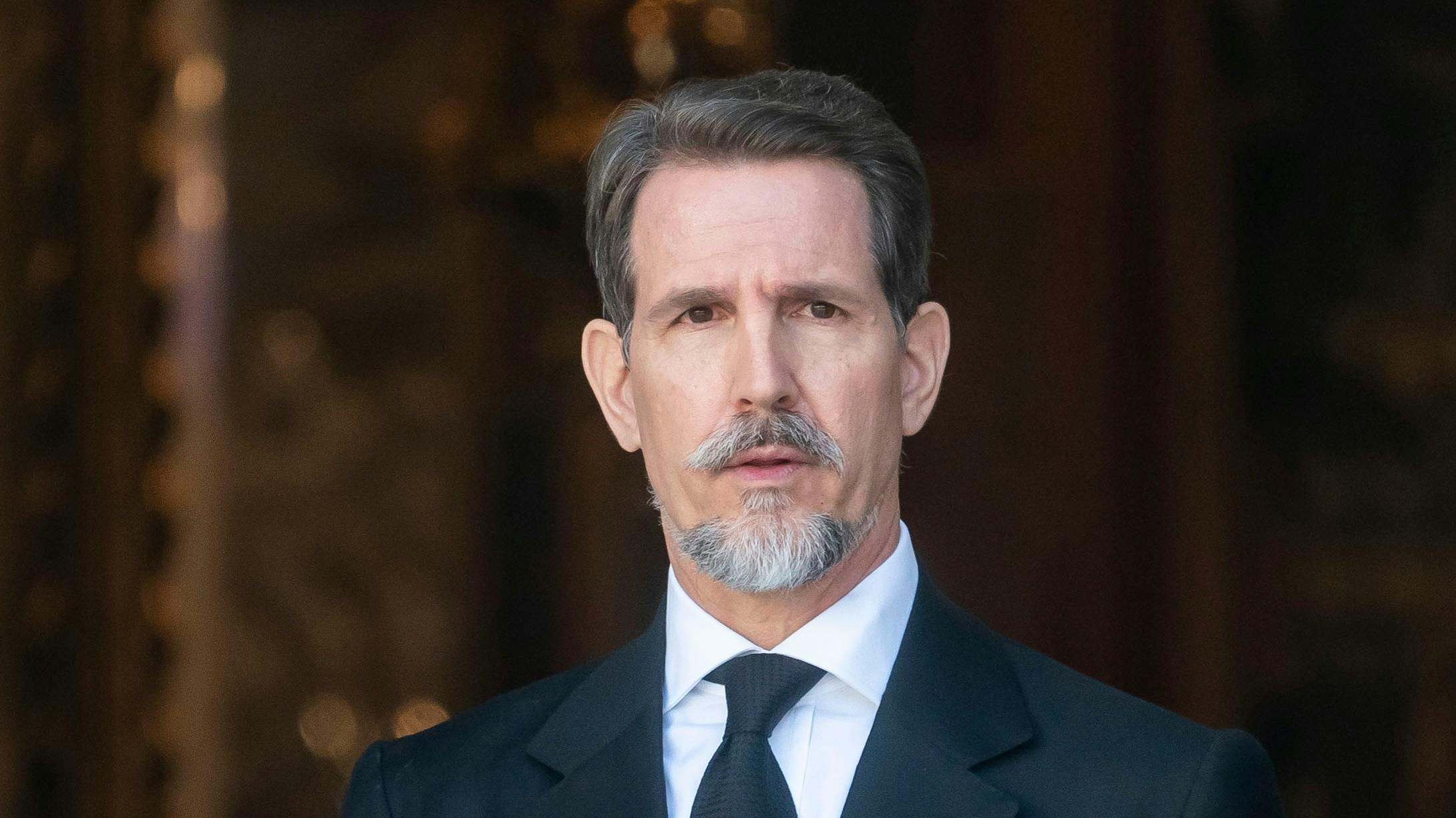 Pavlos de Gréce kommer uden hustruen, Marie-Chantal, til prinsesse Irenes begravelse.