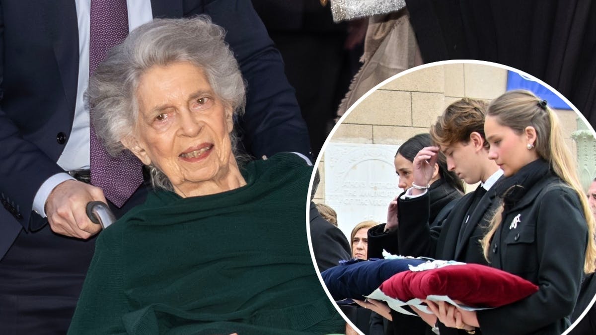 Hendes søskendes børnebørn bar prinsesse Irenes ordner ud af katedralen.