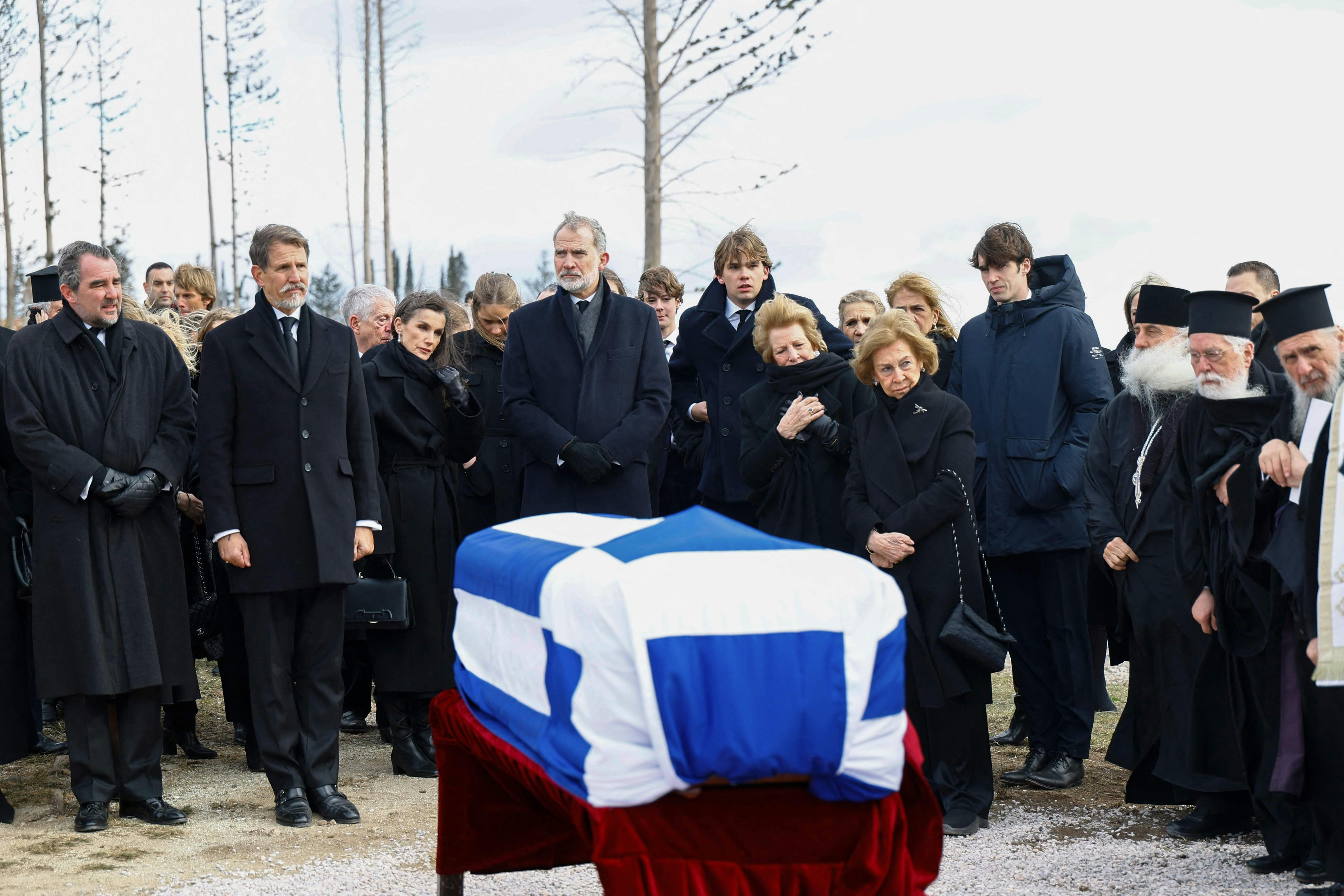 Kongelige samlet ved den græske kongefamilies familiegravsted Tatoi udenfor Athen den 19. januar 2026 ved begravelsen af prinsesse Irene.