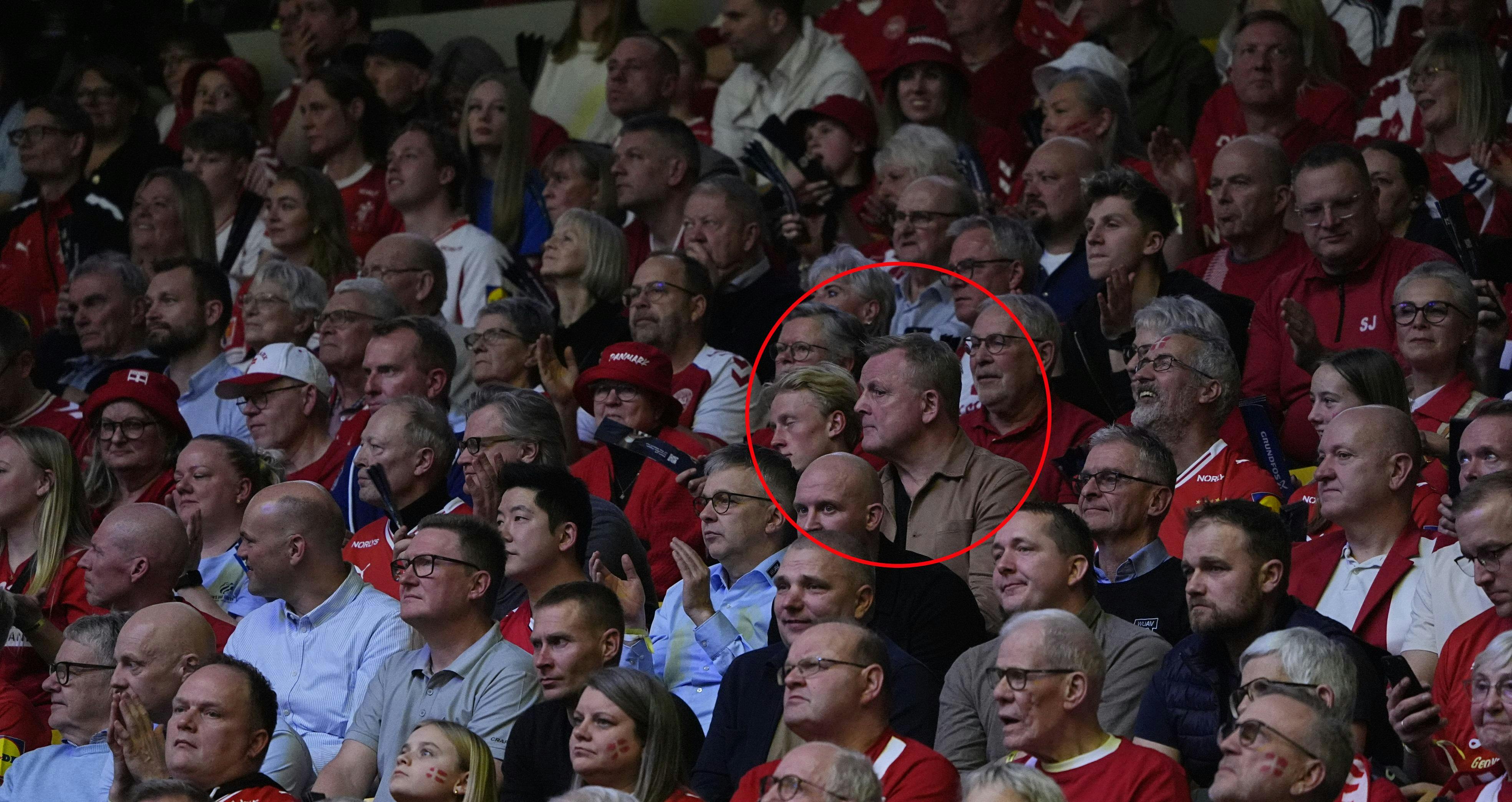 Kendte i Boxen til Danmarks kamp mod Portugal ved EM Herrehåndbold 2026. Her ses Jan Gintberg.