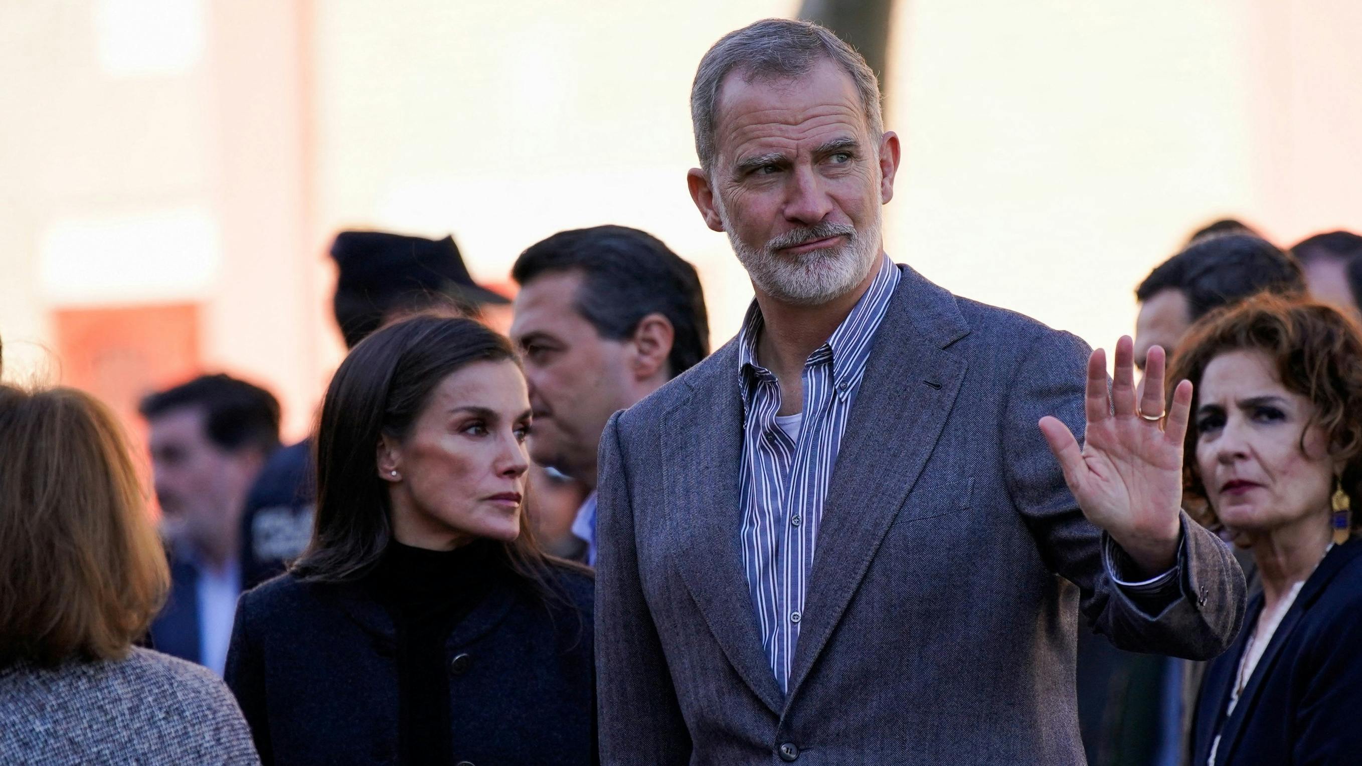 Kong Felipe og dronning Letizia besøger Adamuz, hvor mindst 41 personer mistede livet i en togkollision.&nbsp;