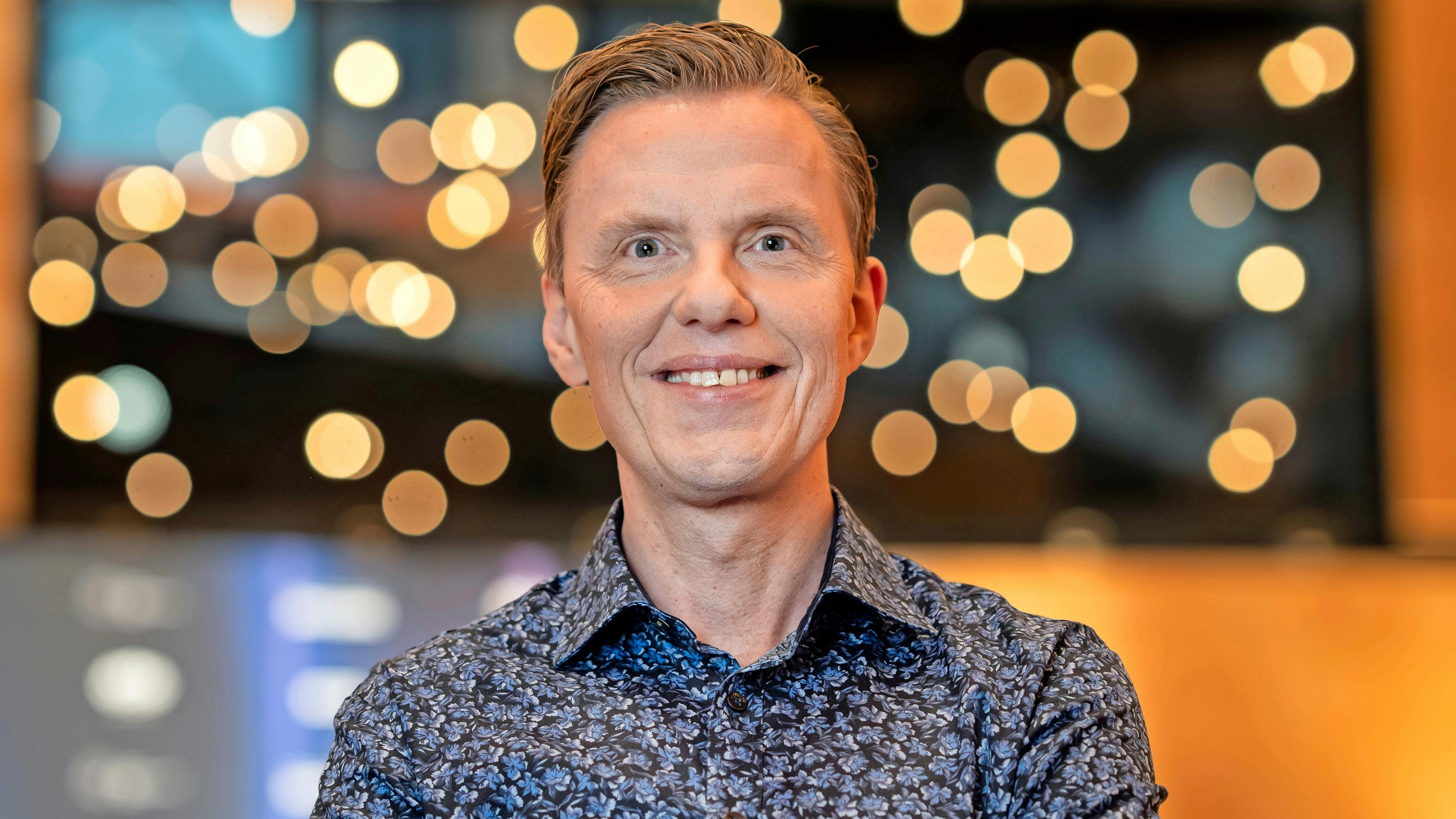 Eurovision-kommentatoren Ole Tøpholm har en klar holdning til årets Melodi Grand Prix-sange.