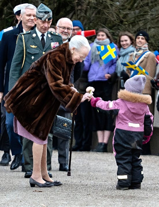 Dronning Margrethe kunne mærke de lokales varme på den iskolde dag i Lund
