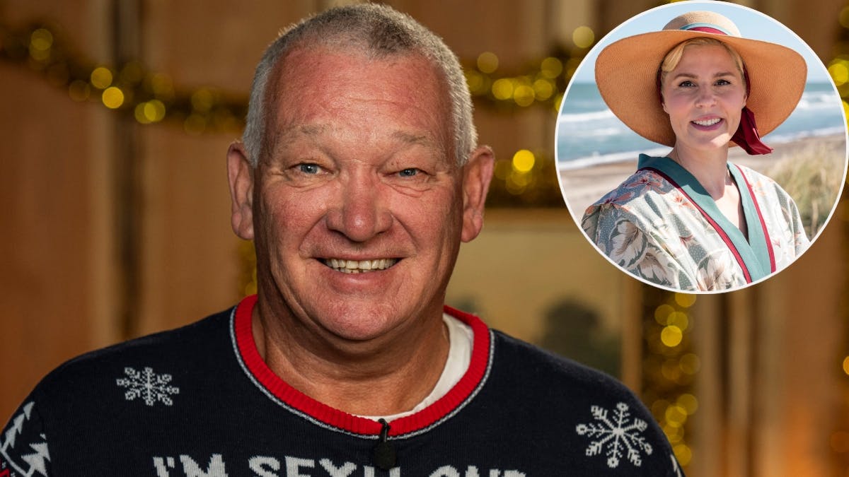 John Faxe Jensen og Cecilie Stenspil som fru Weyse i "Badehotellet". 