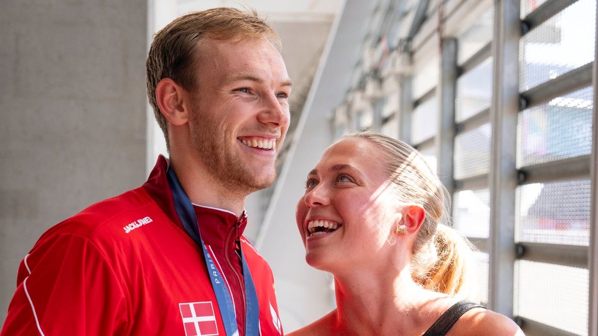 Mathias Gidsel med sin kæreste, Katrine.