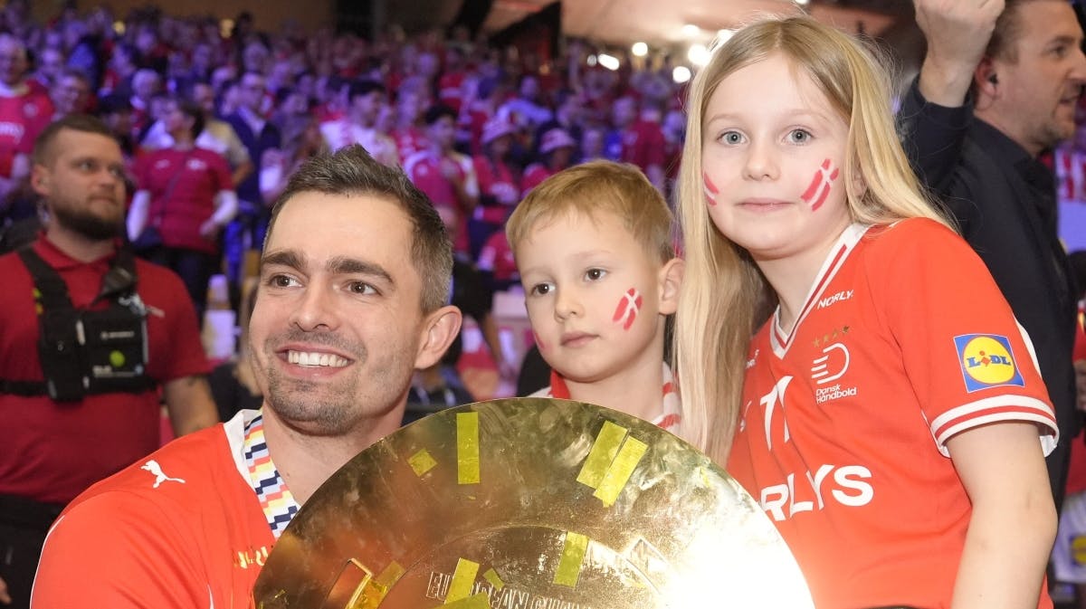 Rasmus Lauge fejrede guldsejren sammen med familien.