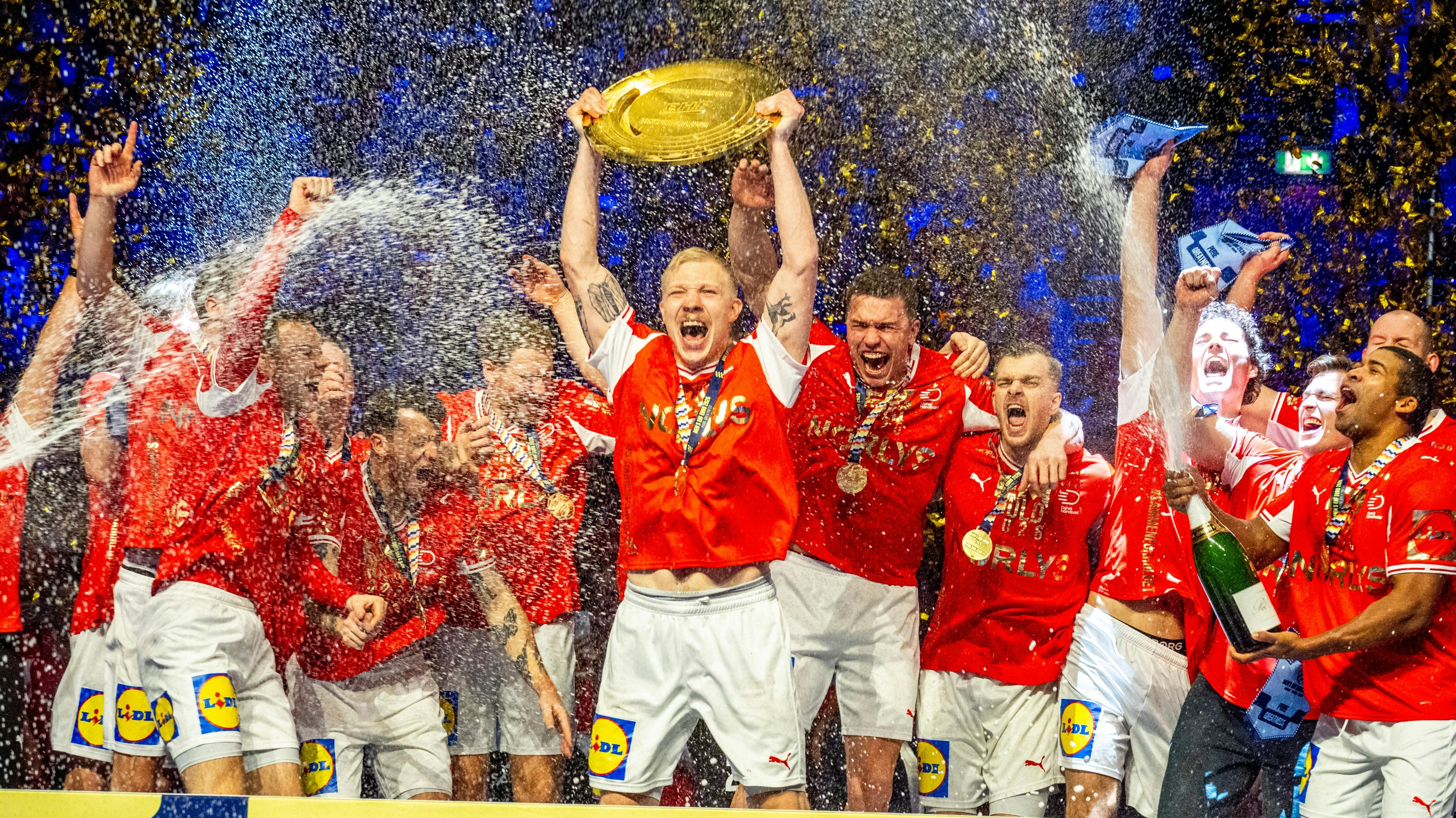 Håndboldherrerne efter deres EM-triumf.