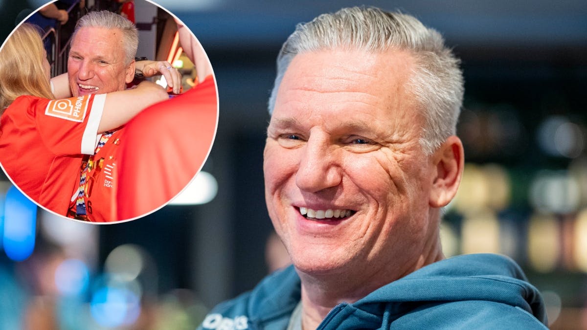 Nikolaj Jacobsen var omgivet af familien efter EM-triumfen. 