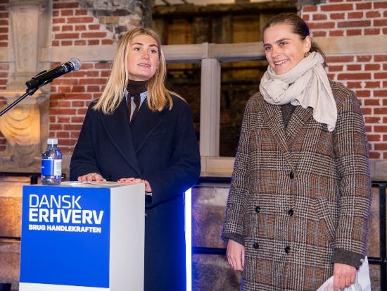 Claire og Kezia leverede varen på scenen