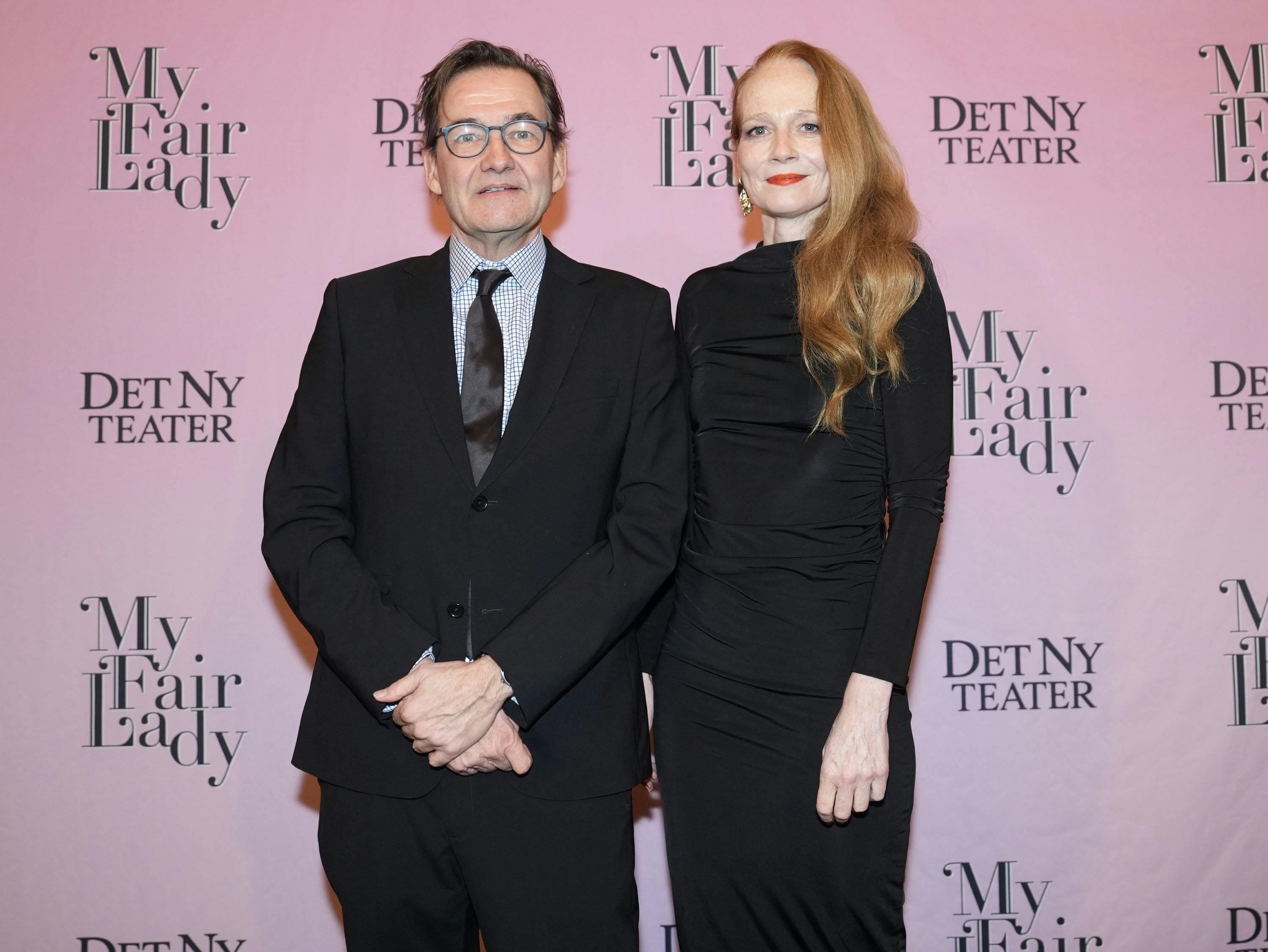 Christian Mørk havde veninden Pernille med i teateret.