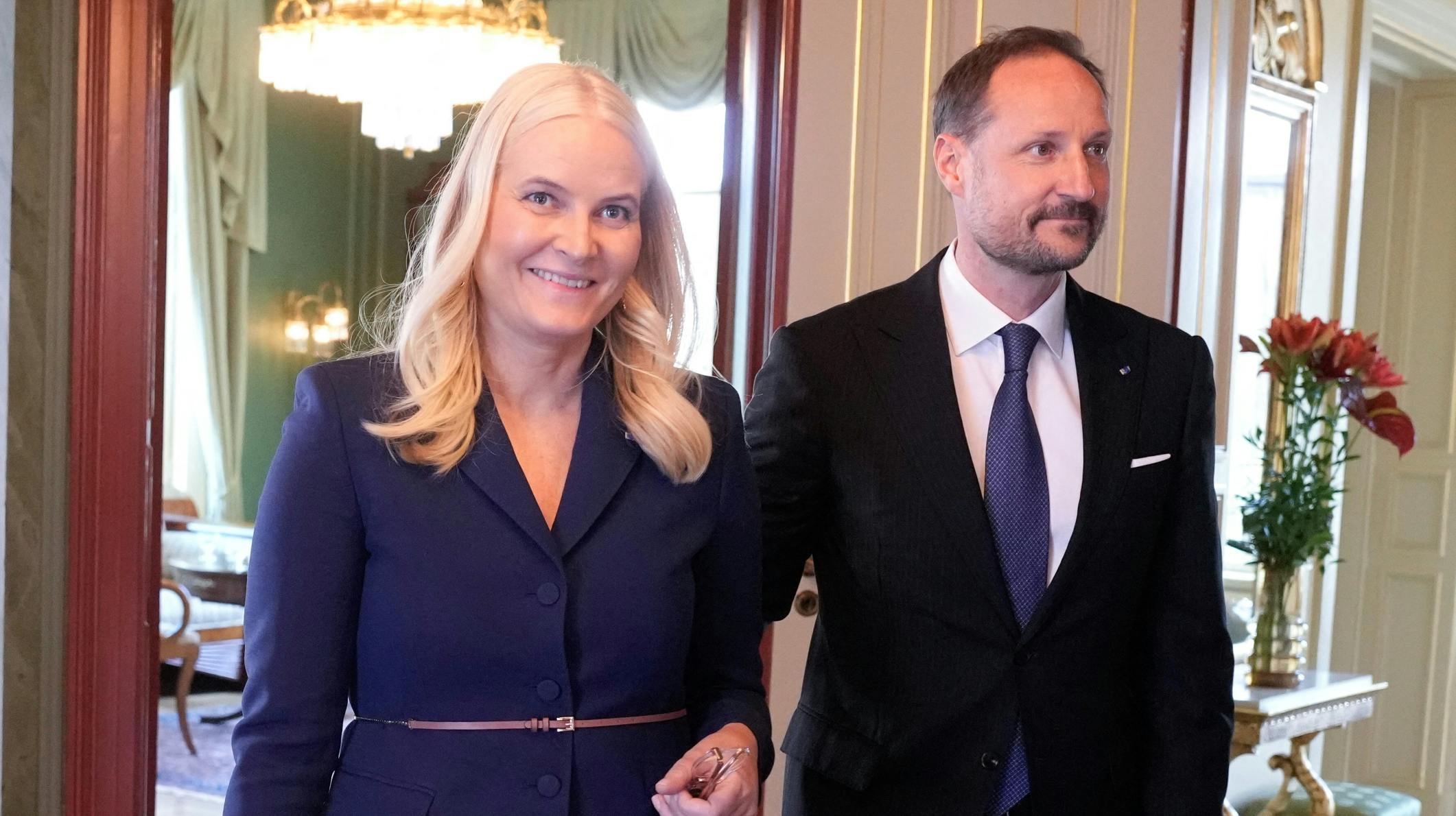 Kronprins Haakon har for første gang udtalt sig om Mette-Marits svære situation.