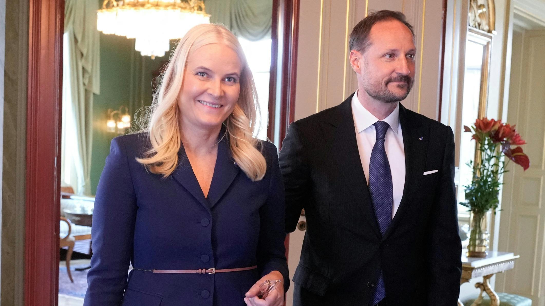 Kronprins Haakon har for første gang udtalt sig om Mette-Marits svære situation.