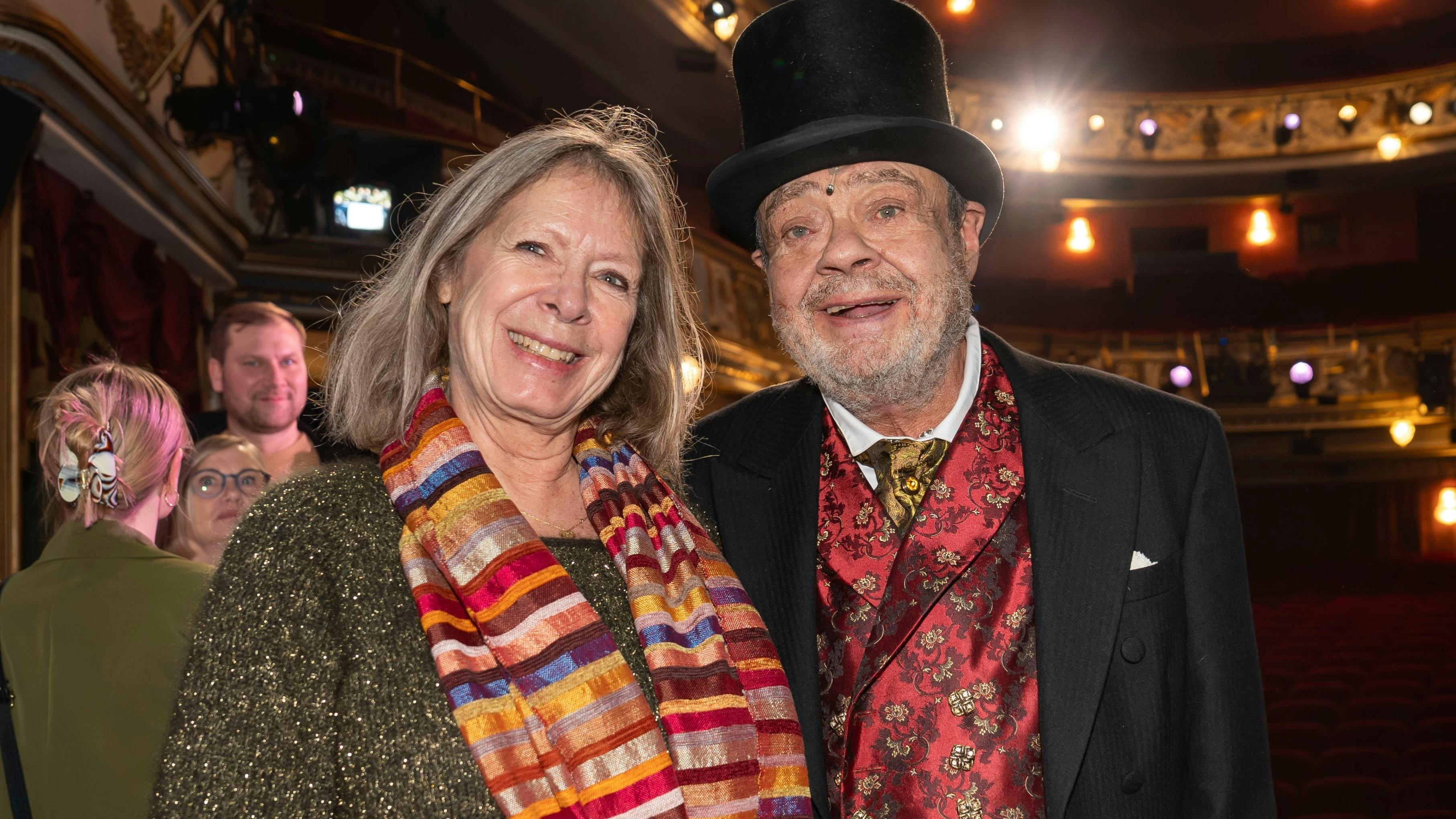 Tommy Kenter fik opbakning af hustruen Janne til "My Fair Lady"-premieren.