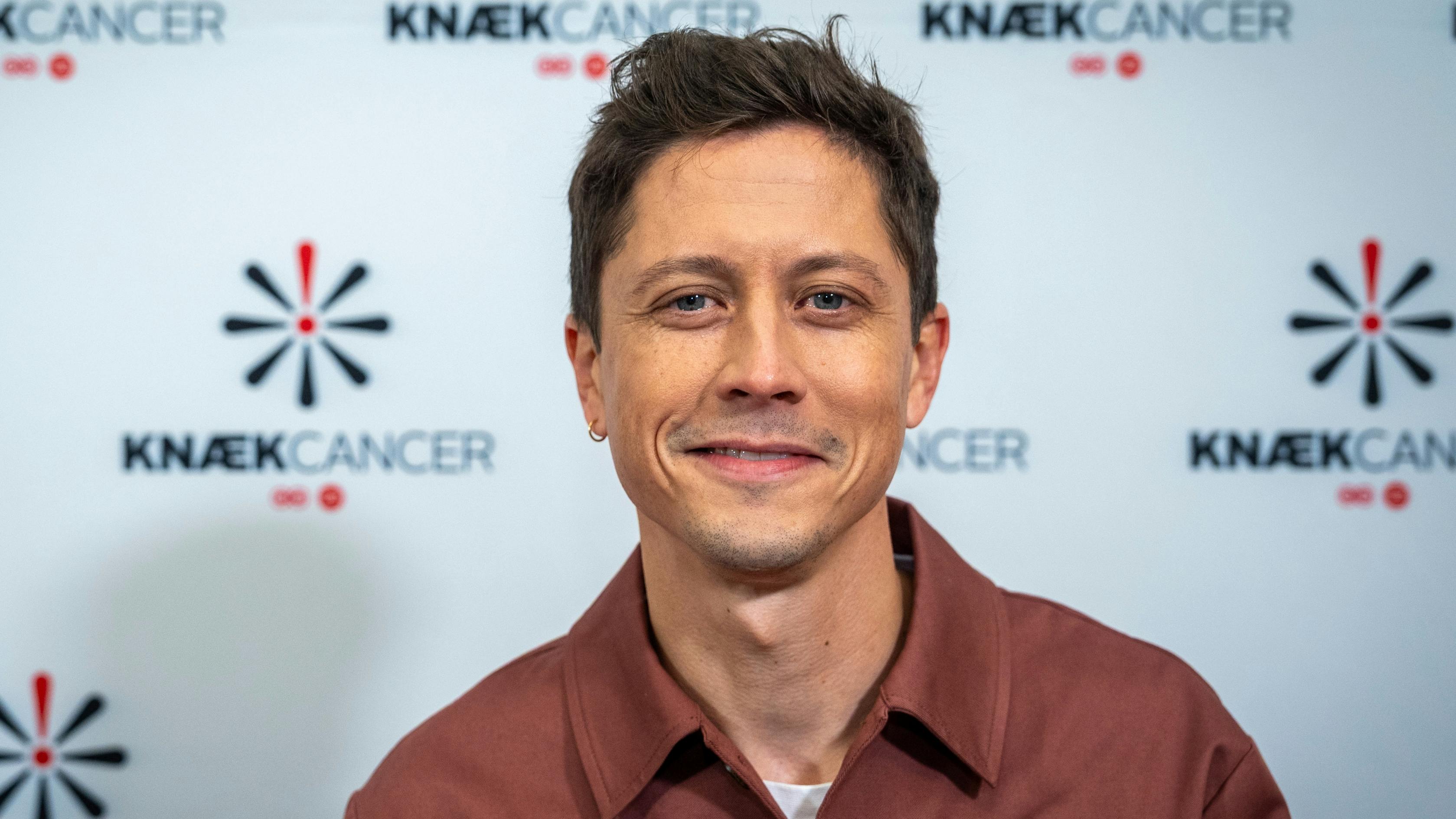 TV 2-værten Rasmus Staghøj for ude for en uheldig oplevelse på ferien. 