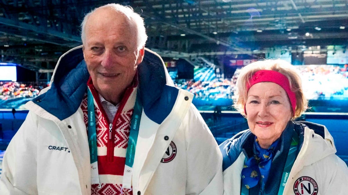 Kong Harald og dronning Sonja er rejst væk fra Norge