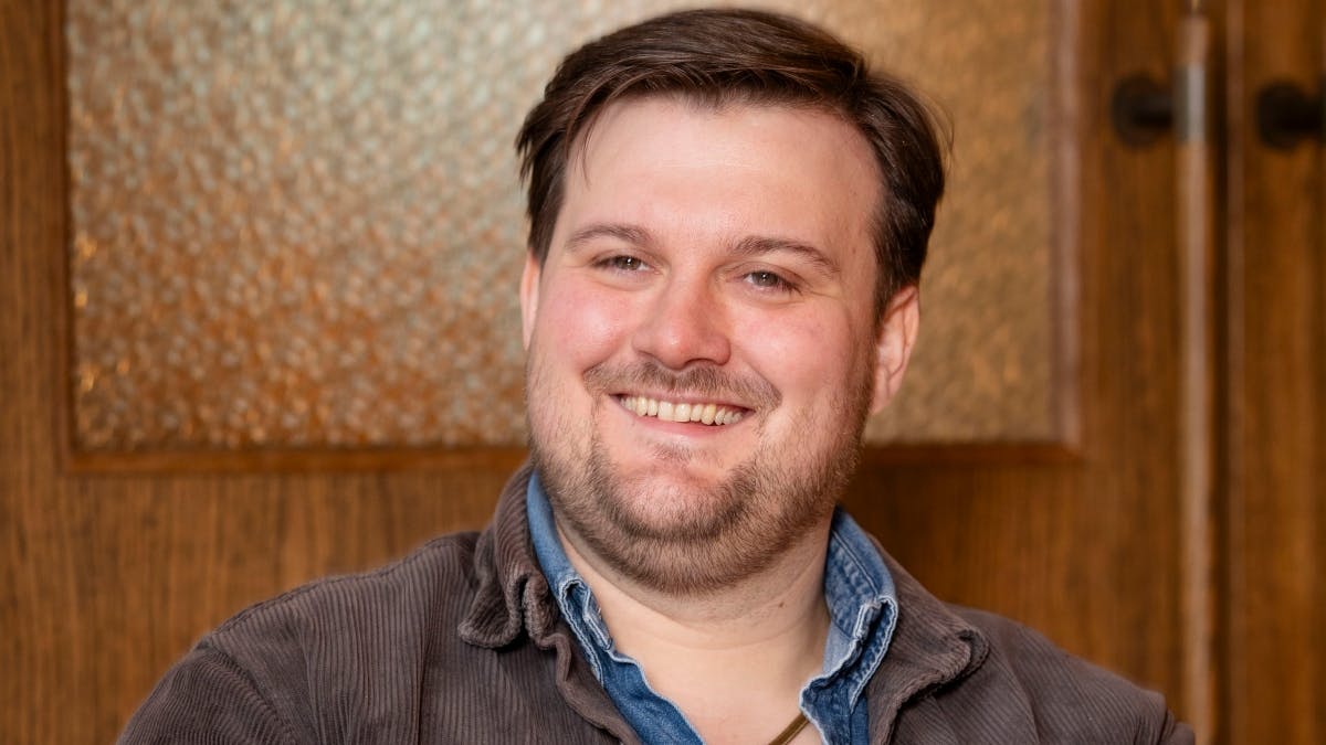 Nicolai Jørgensen foreslog det for en clairvoyant