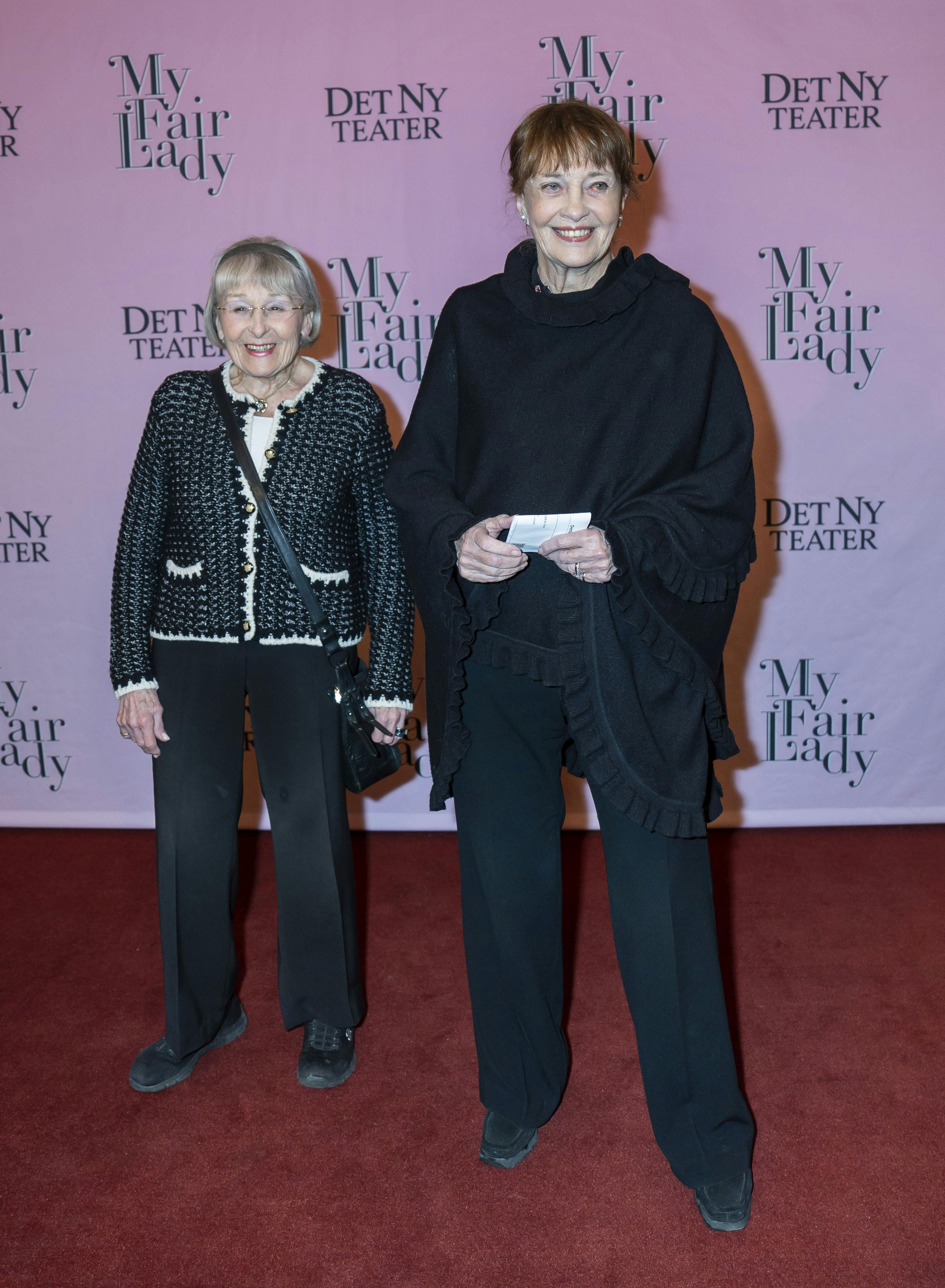 "Matador"-stjernen Malene Schwartz havde sin veninde, den tidligere skuespiller Suzanne Bech, med til premieren på "My Fair Lady".