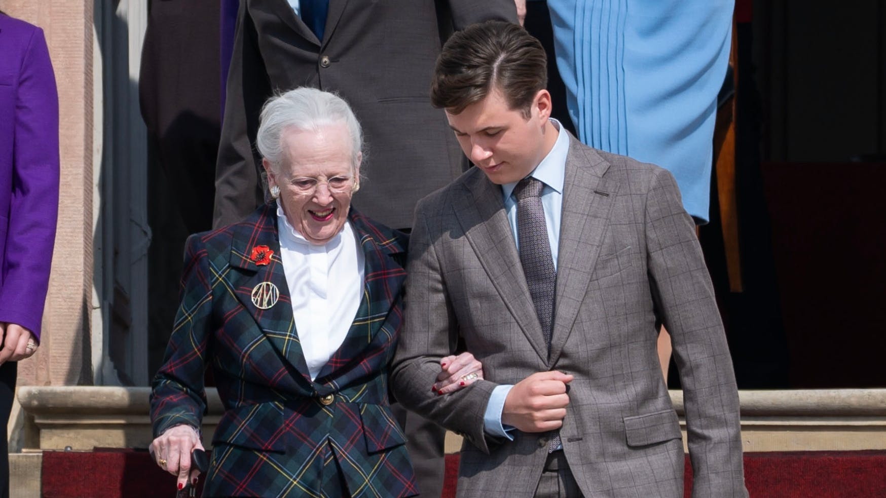 Dronning Margrethe tager over som rigsforstander, nu hvor kronprinsen rejser ud af landet. 