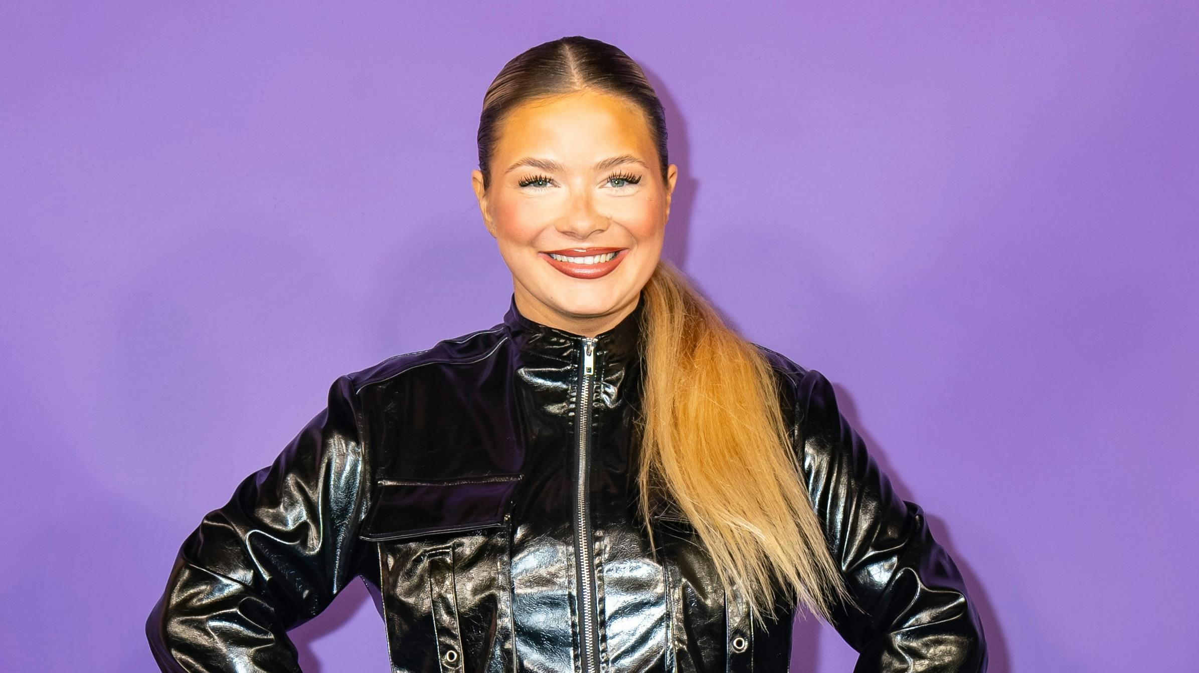 Sangerinden Sissal har styr på sit outfit til Melodi Grand Prix 2026.