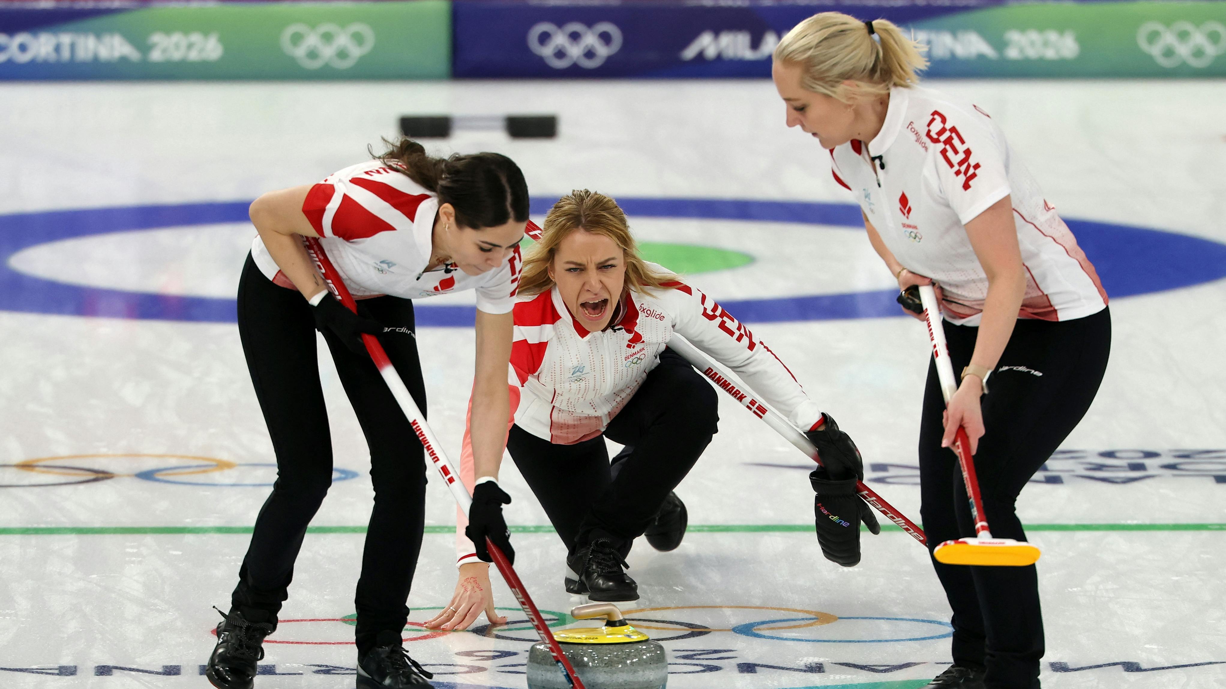 Madeleine Dupont (i midten) og Denise Dupont (til højre) ved vinter-OL 2026.