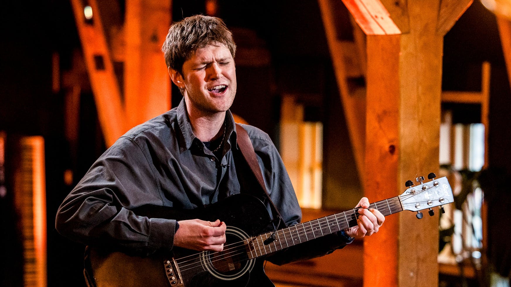 Jakob fra "X Factor" har været på skærmen før.