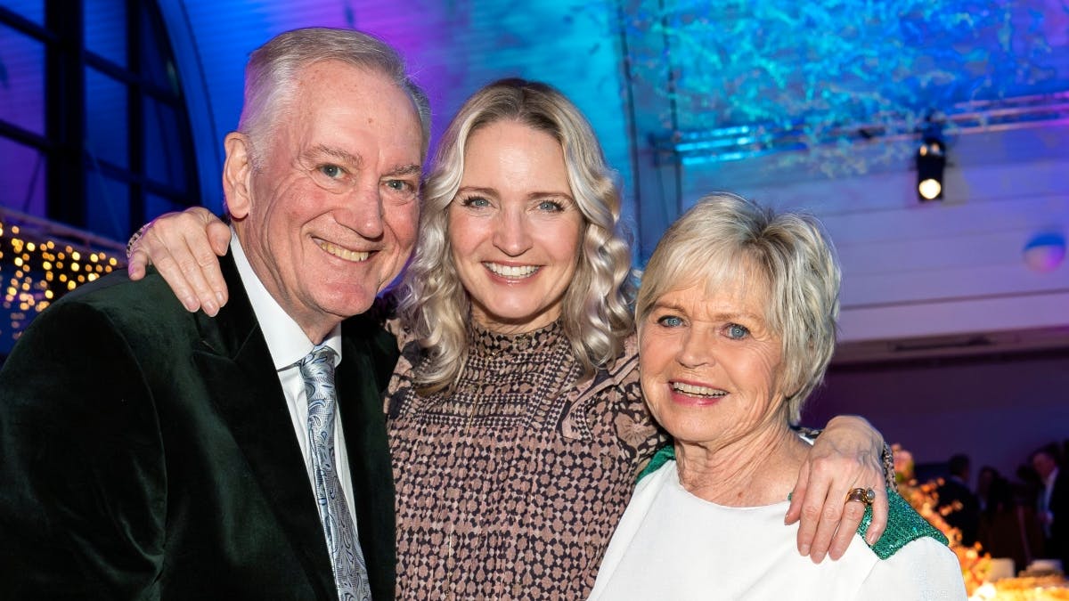 Annette Heick med forældrene, Keld og Hilda Heick.