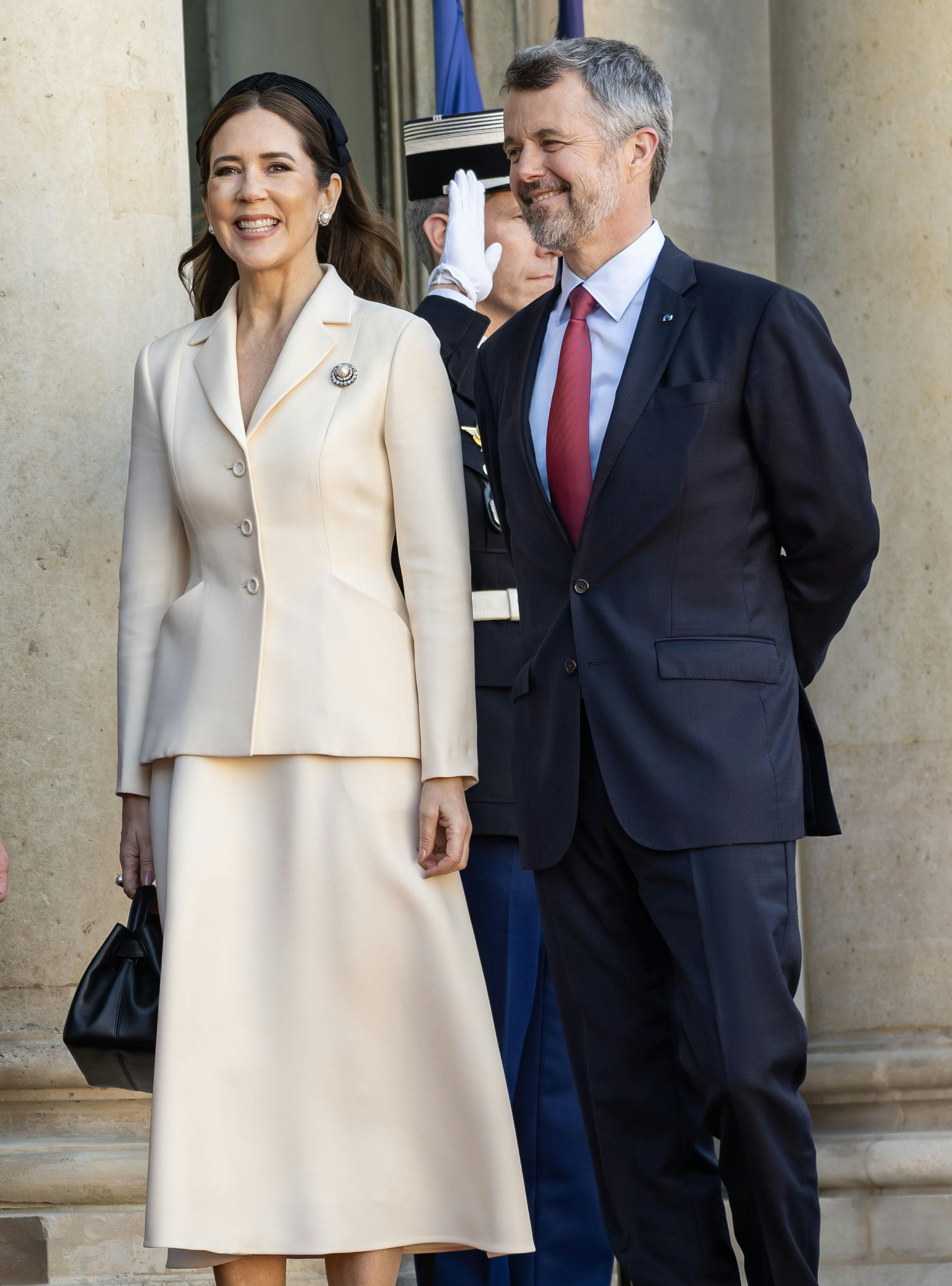 Dronning Mary i Dior.