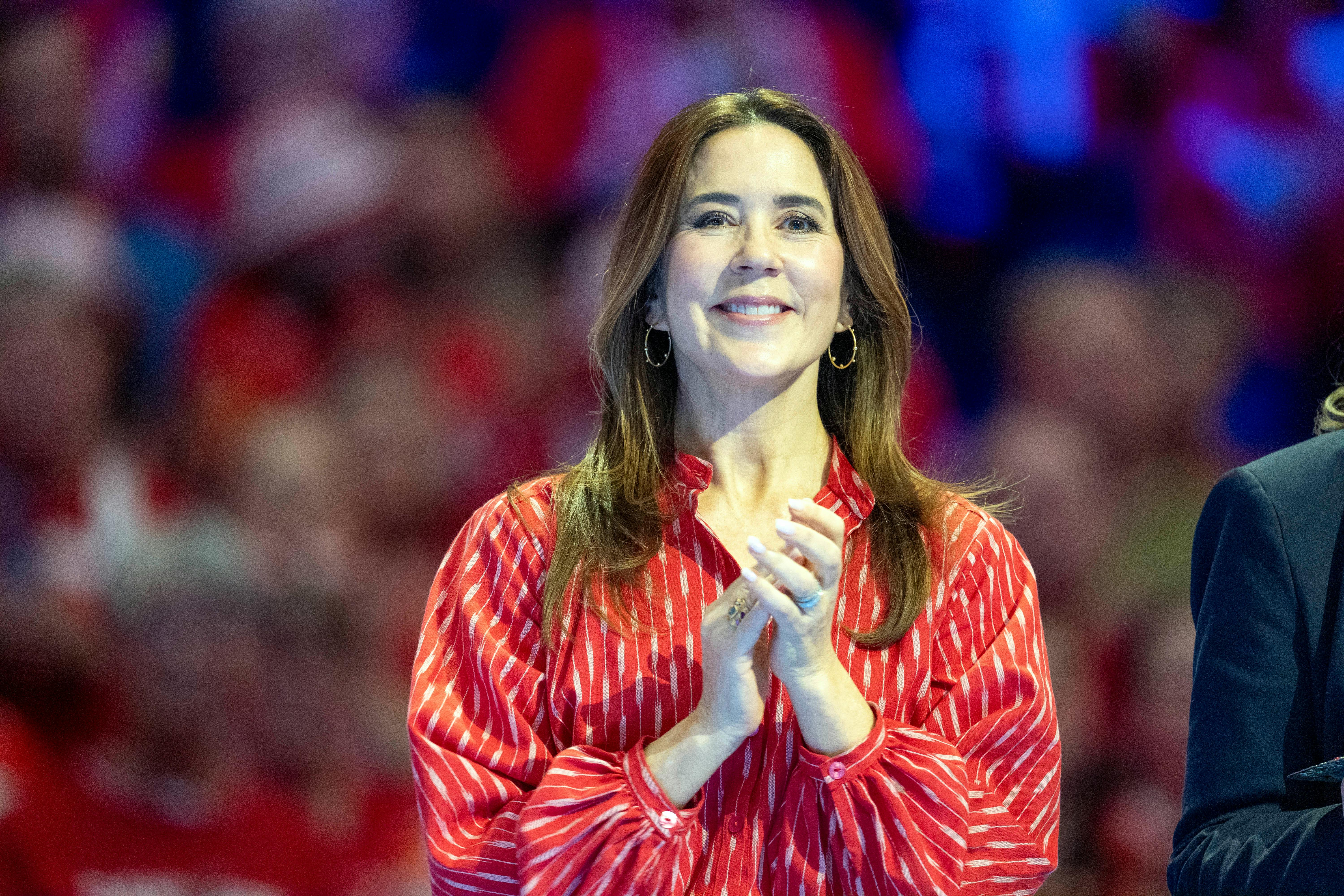 Vi har ikke set dronning Mary i officiel sammenhæng, siden hun den 1. februar var til EM-finale i Boxen. 