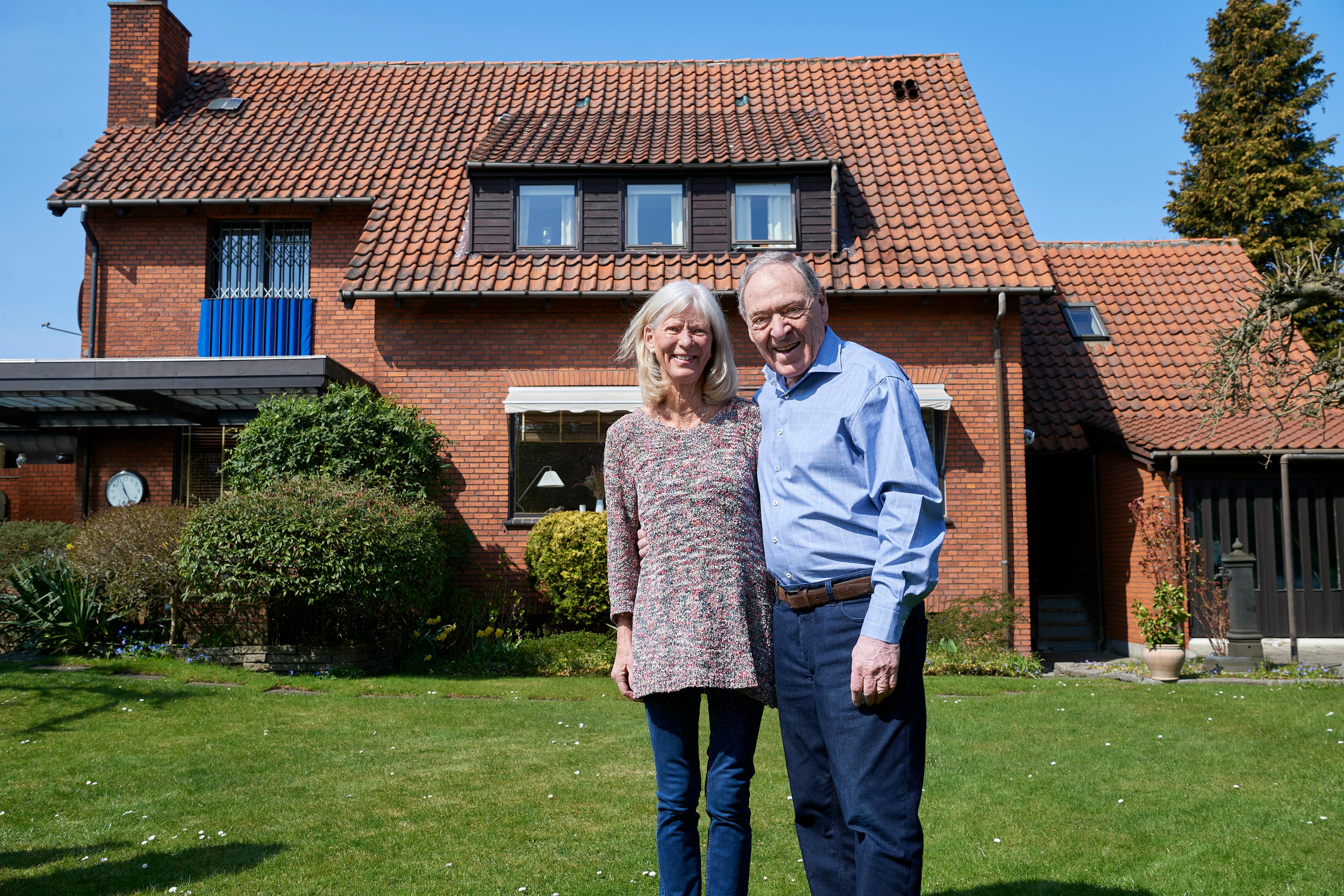 Opgavebeskrivelse: BB, Dario og Gertrud Campeottos søn Philipos skal være far til sommerSted: FrederiksbergFotograf: Lars H. LaursenJournalist: Trine LarsenOptagelsedato: 2021.05.01