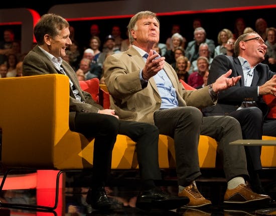 Sepp Piontek var en underholdende herre, hvilket Allan Simonsen og Preben Elkjær her ser ud til at nyde