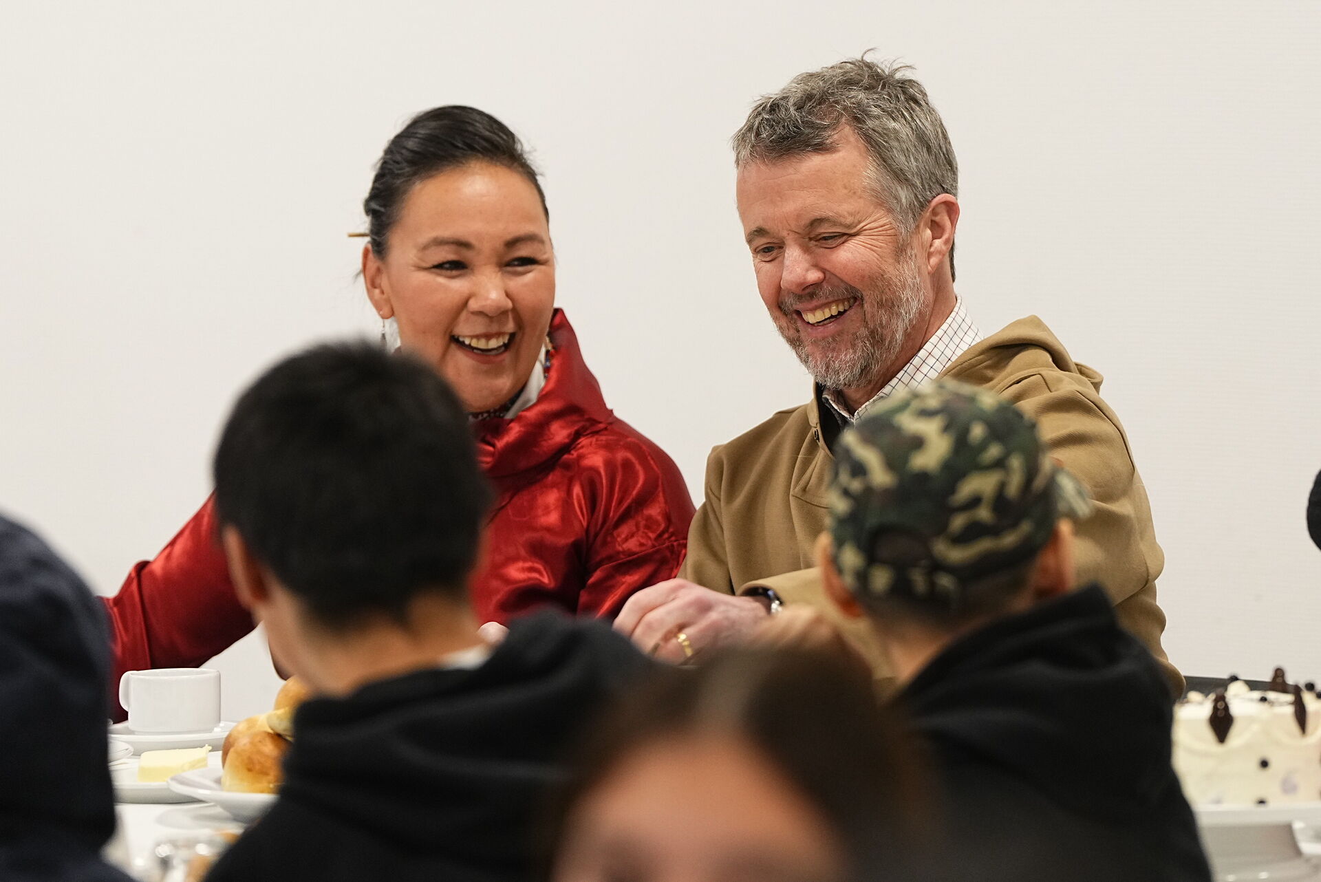 Se en masse skønne billeder fra kong Frederiks besøg i Grønland