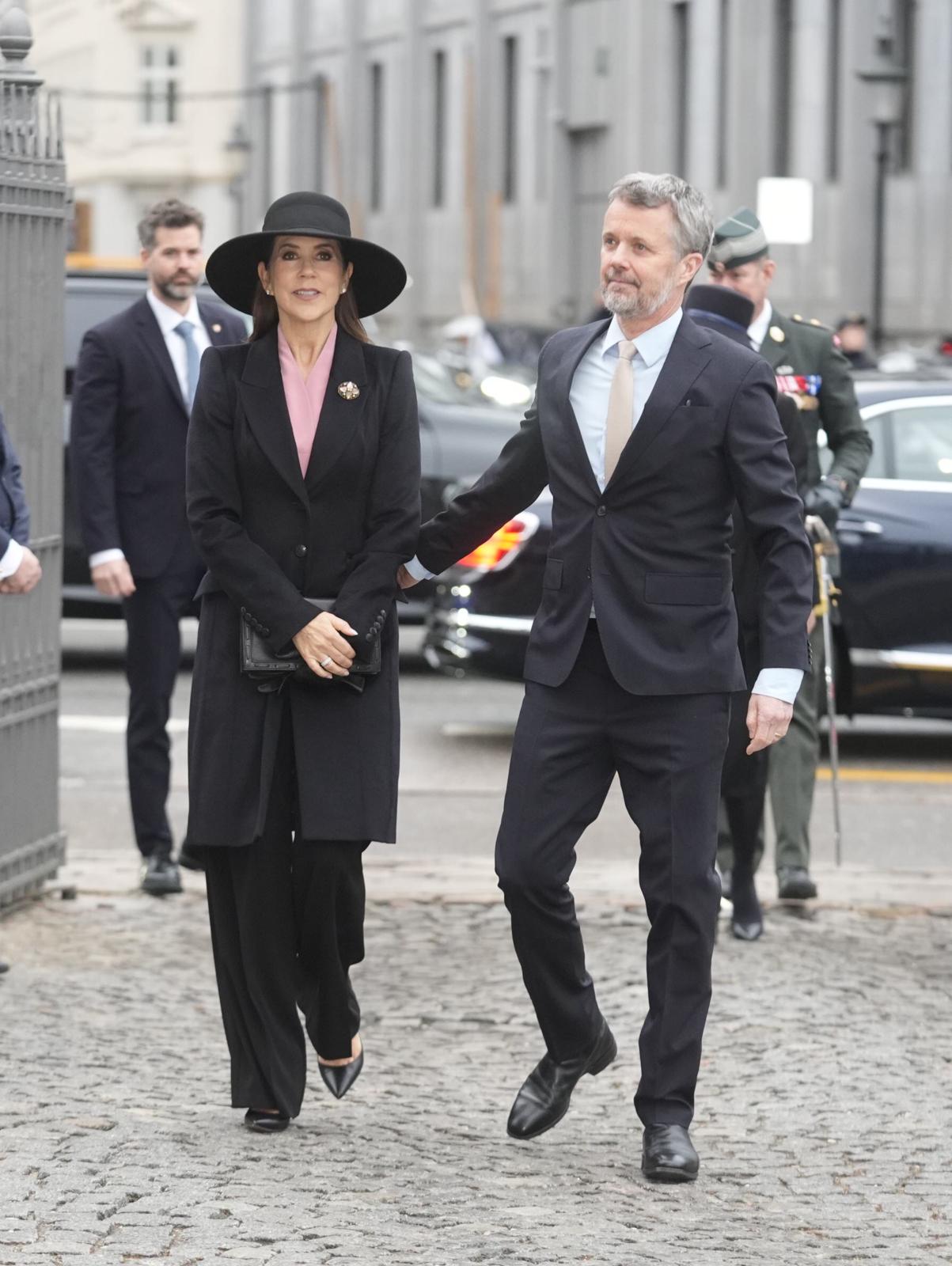 Pary królewskie w intencji o Ukrainę (Szwecja i Dania)