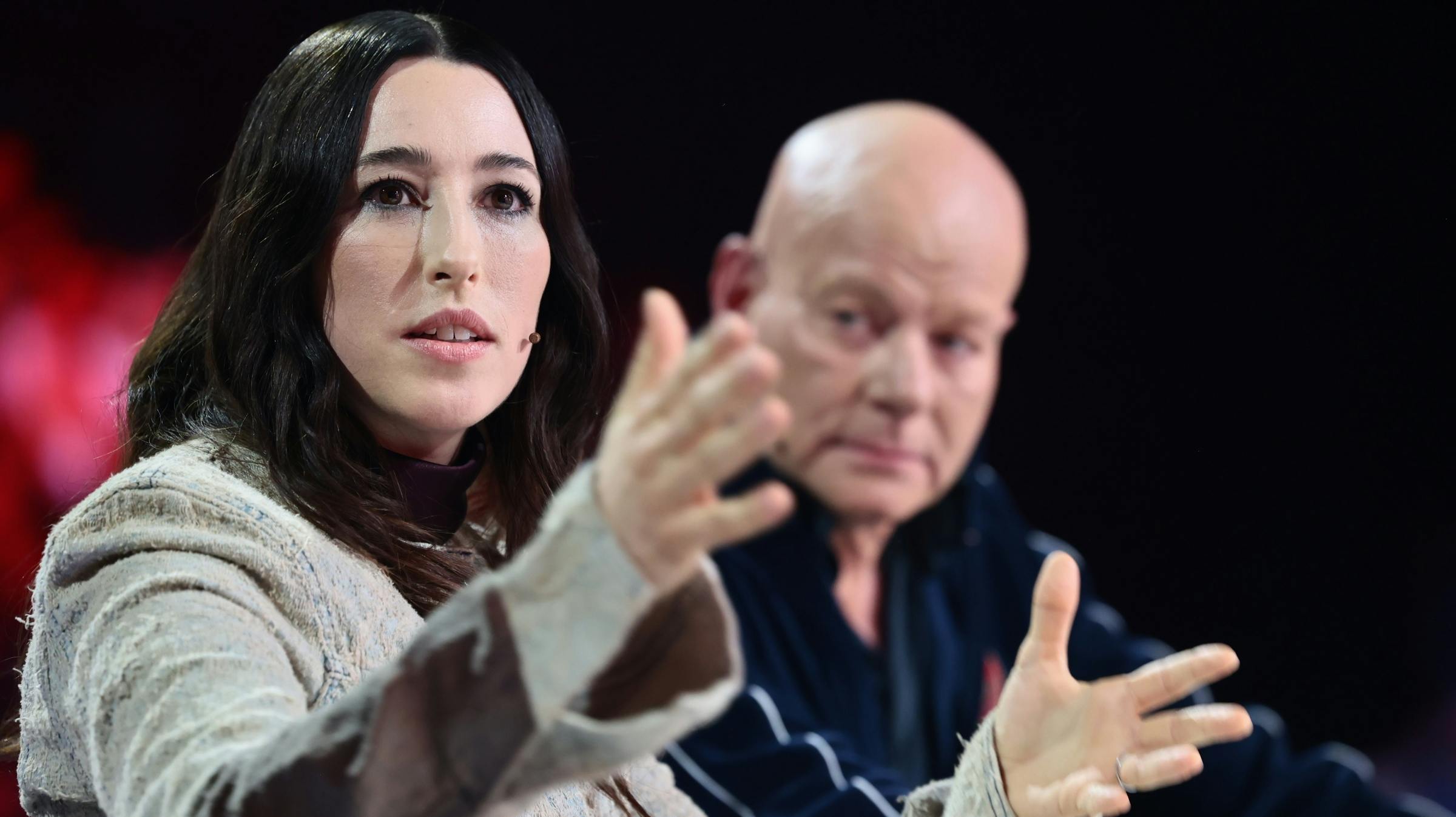 Drew Sycamore kom med stikpille til Thomas Blachman i det første "X Factor"-liveshow.