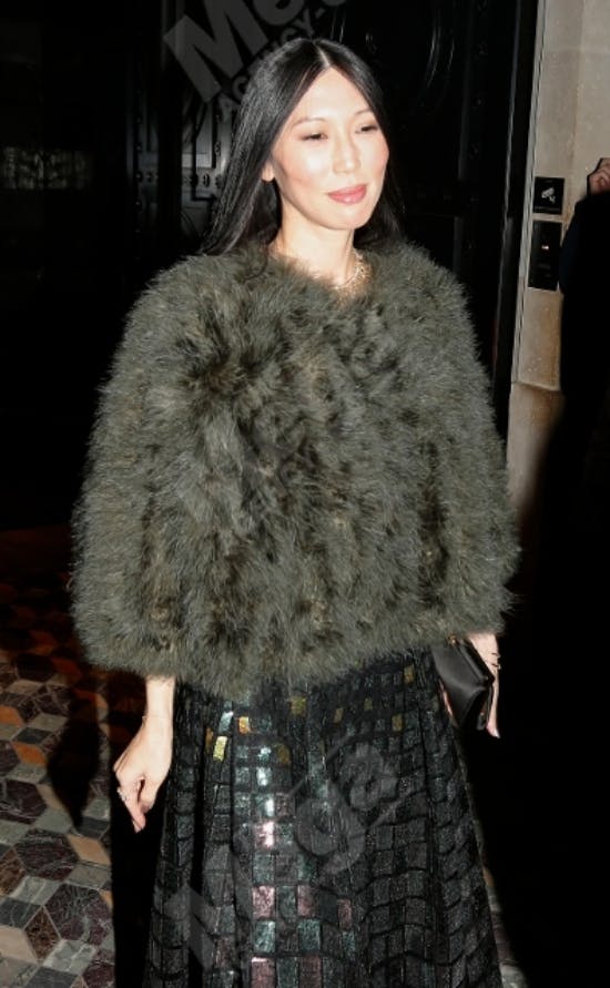 Minzi eller "Mina" er Jim Carreys kæreste.