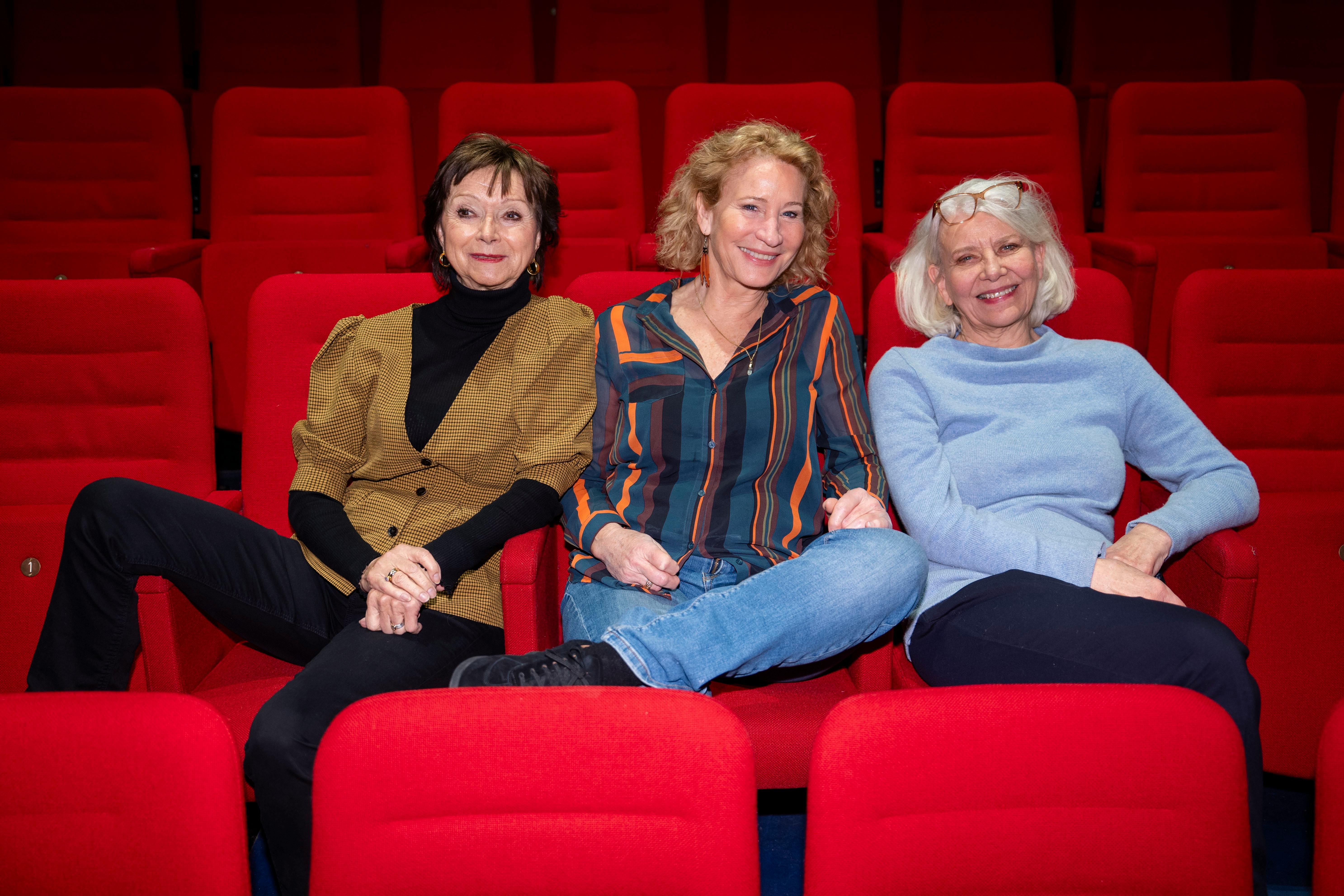 Sonja Oppenhagen. Birgitte Raaberg og Kirsten Olesen på Nørrebro Teater. 