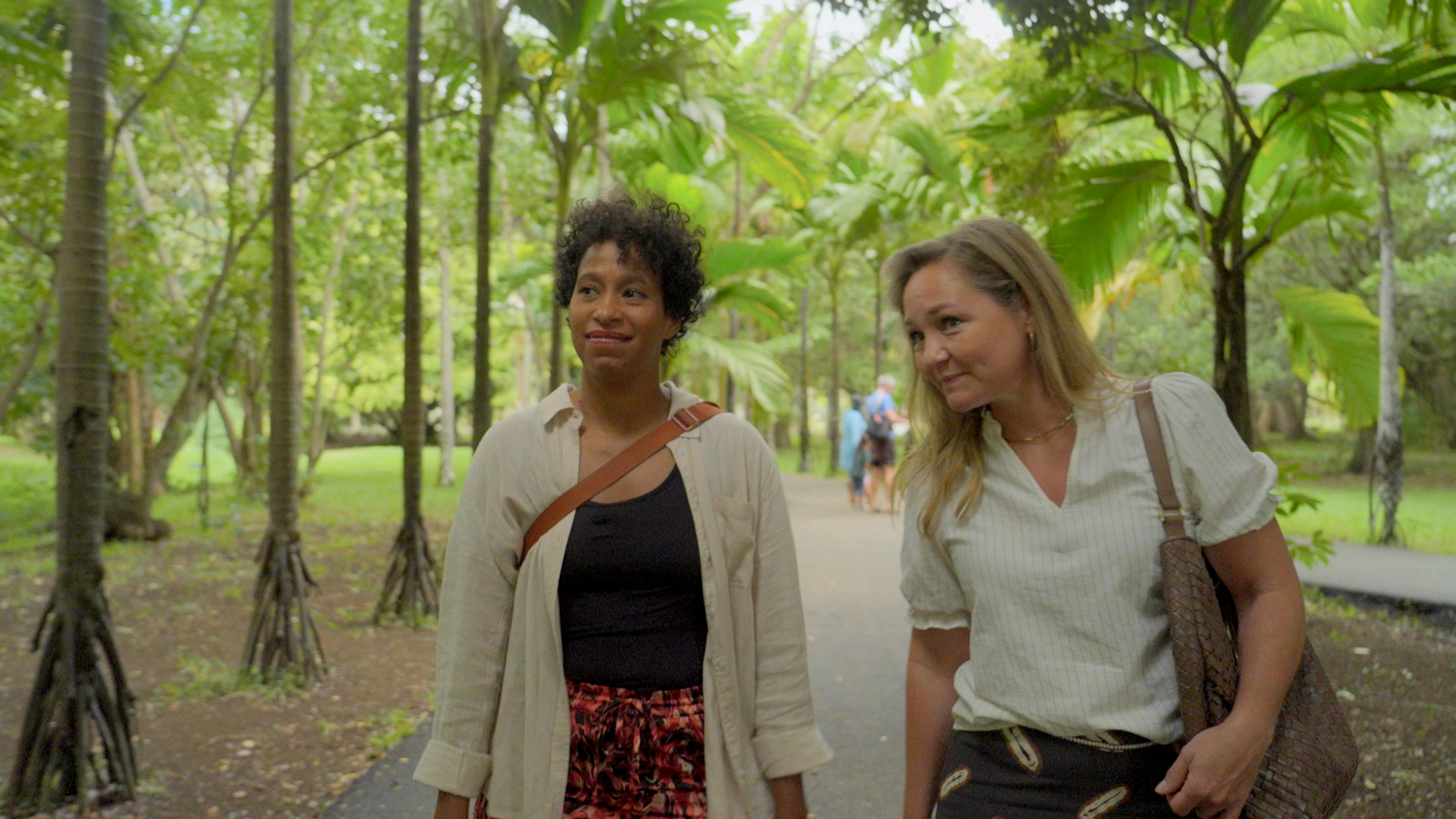 Dominique fik hjælp af Mette Frisk i programmet "Sporløs" til at finde sin biologiske mor på Mauritius.