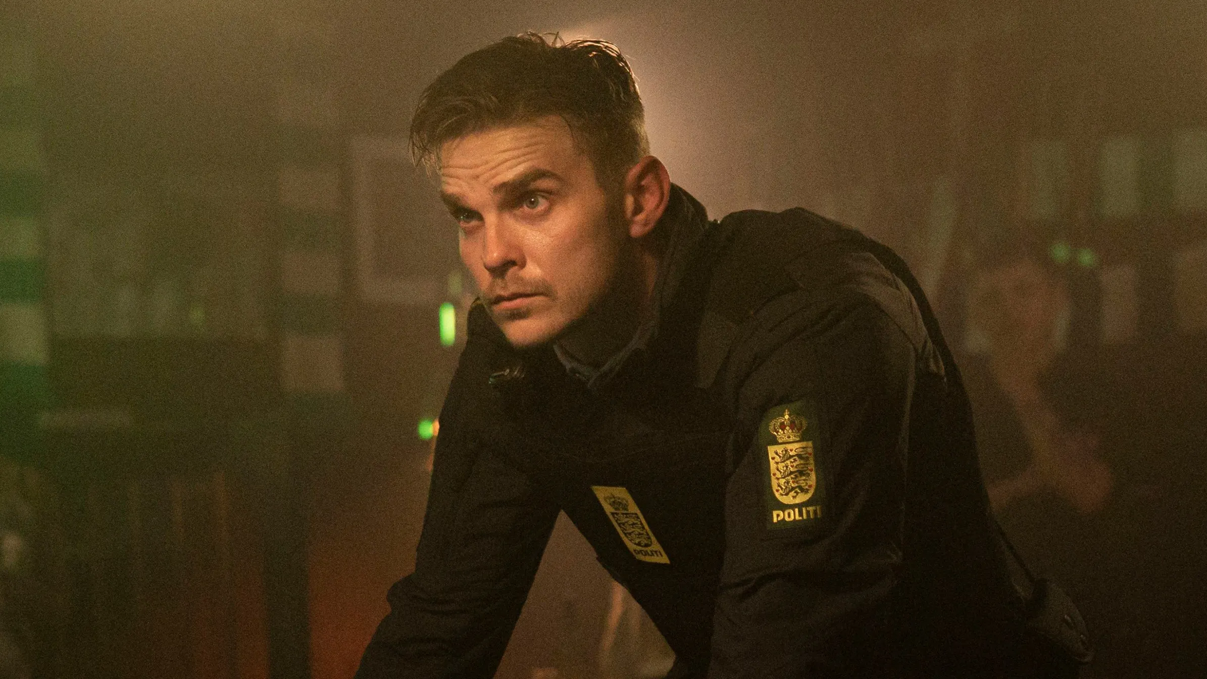 Marco Ilsø spiller politieleven Daniel i DR-serien "Uniformen", og hans karakter falder ikke i alles smag.