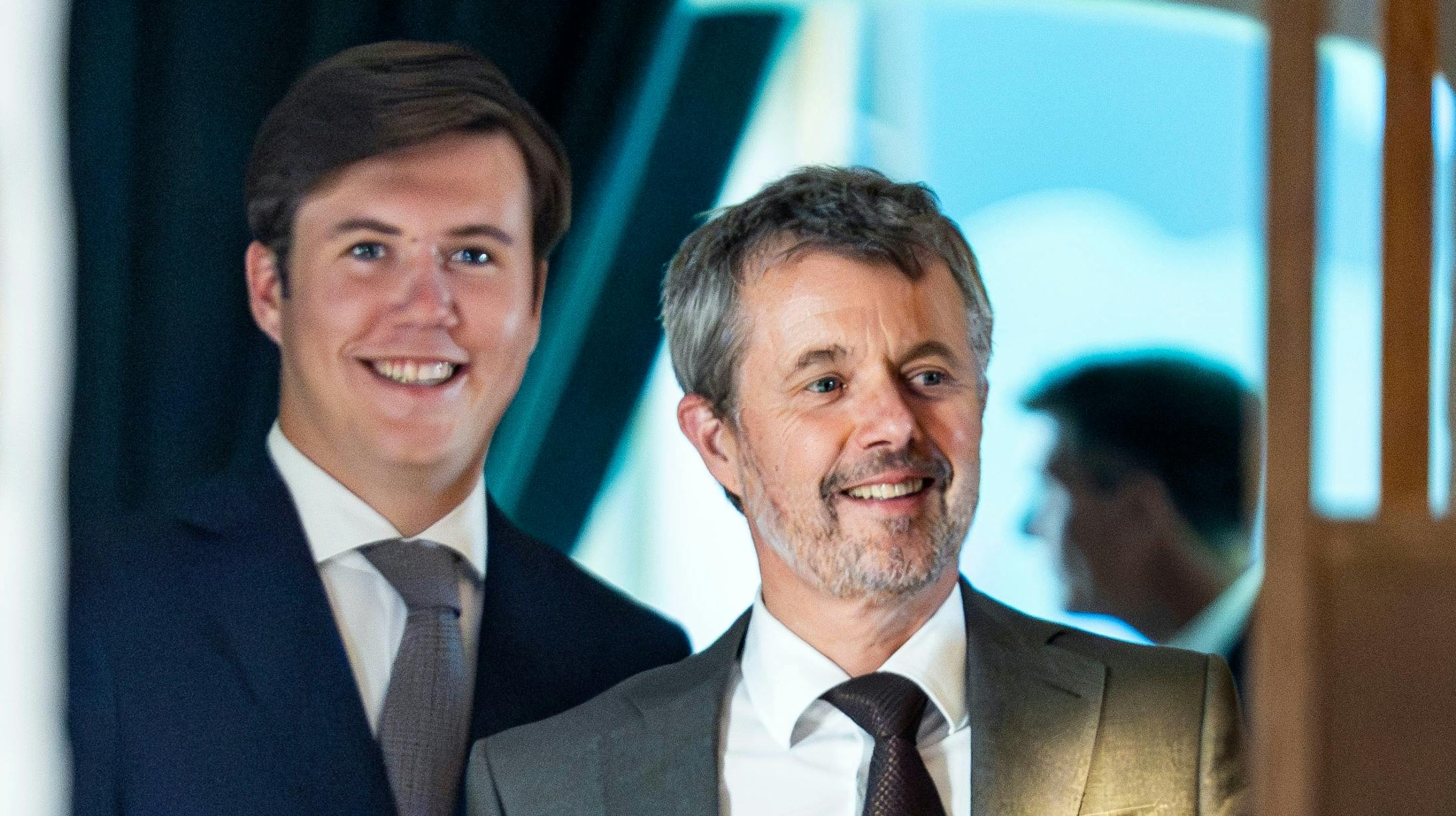 Kronprins Christian er regent i sin fars fravær.