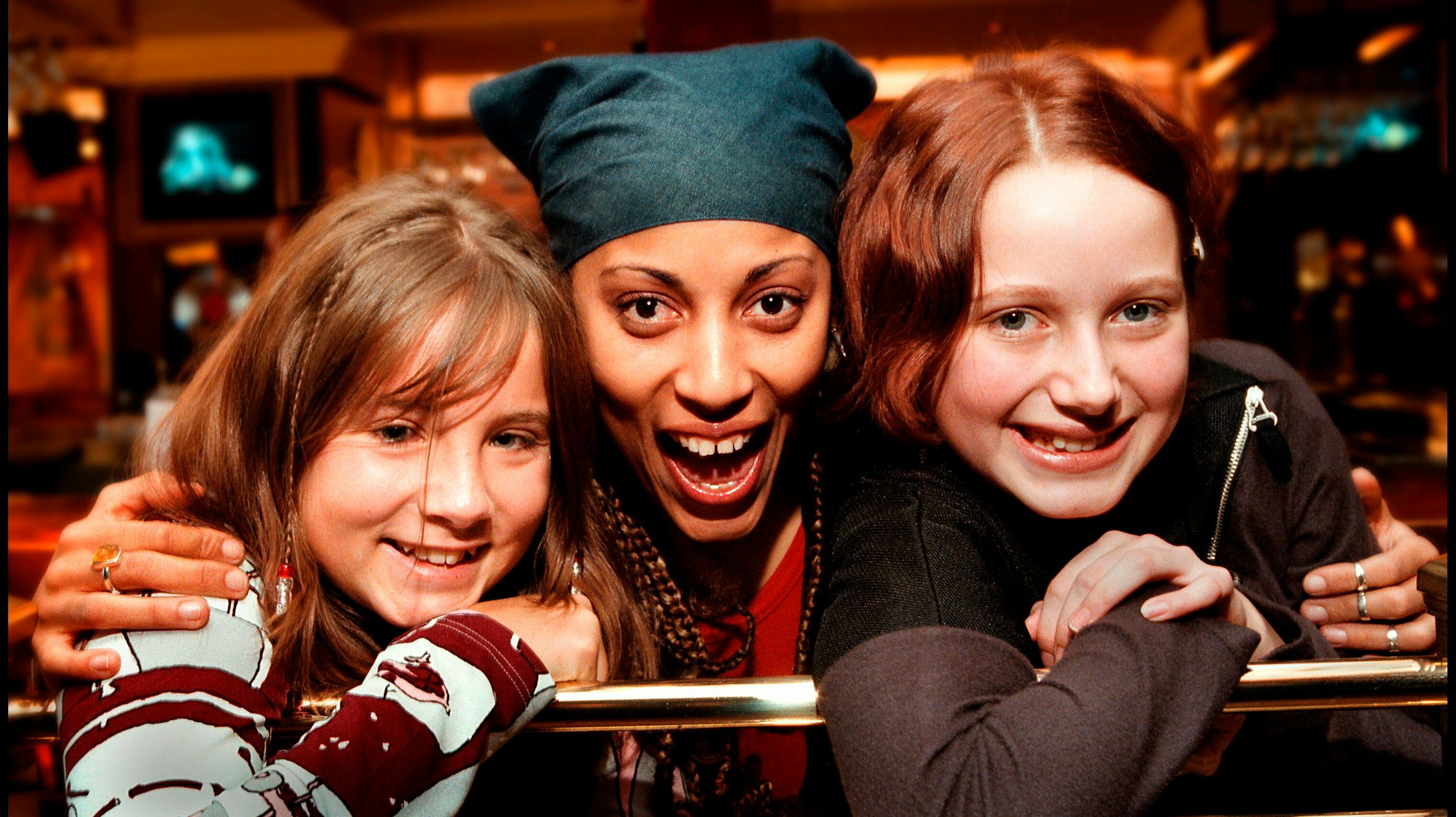 Gruppen "FemininuM" sammen med Karen Mukupa.