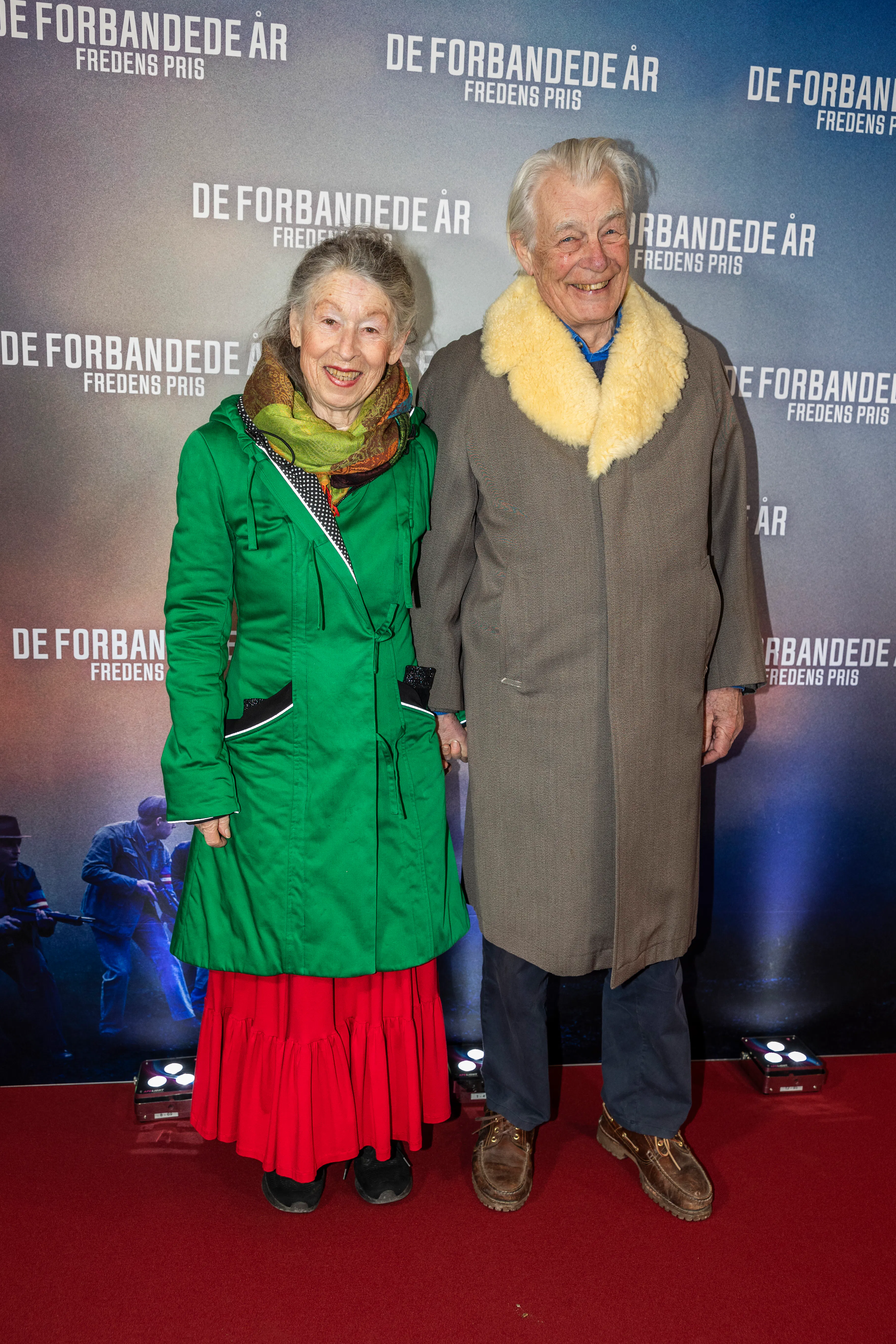 Anne Marie Helger sammen med sin mand, Jeppe Helweg. 