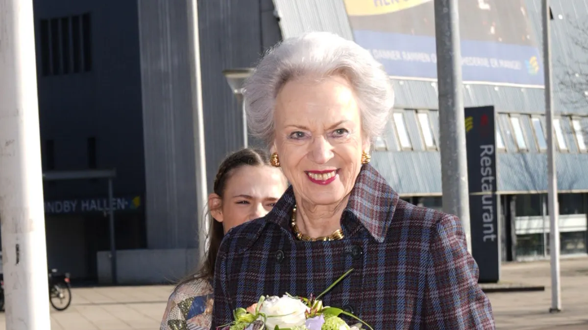Pludselig vendte hun sig om mod prinsesse Benedikte: Så opstod et ...