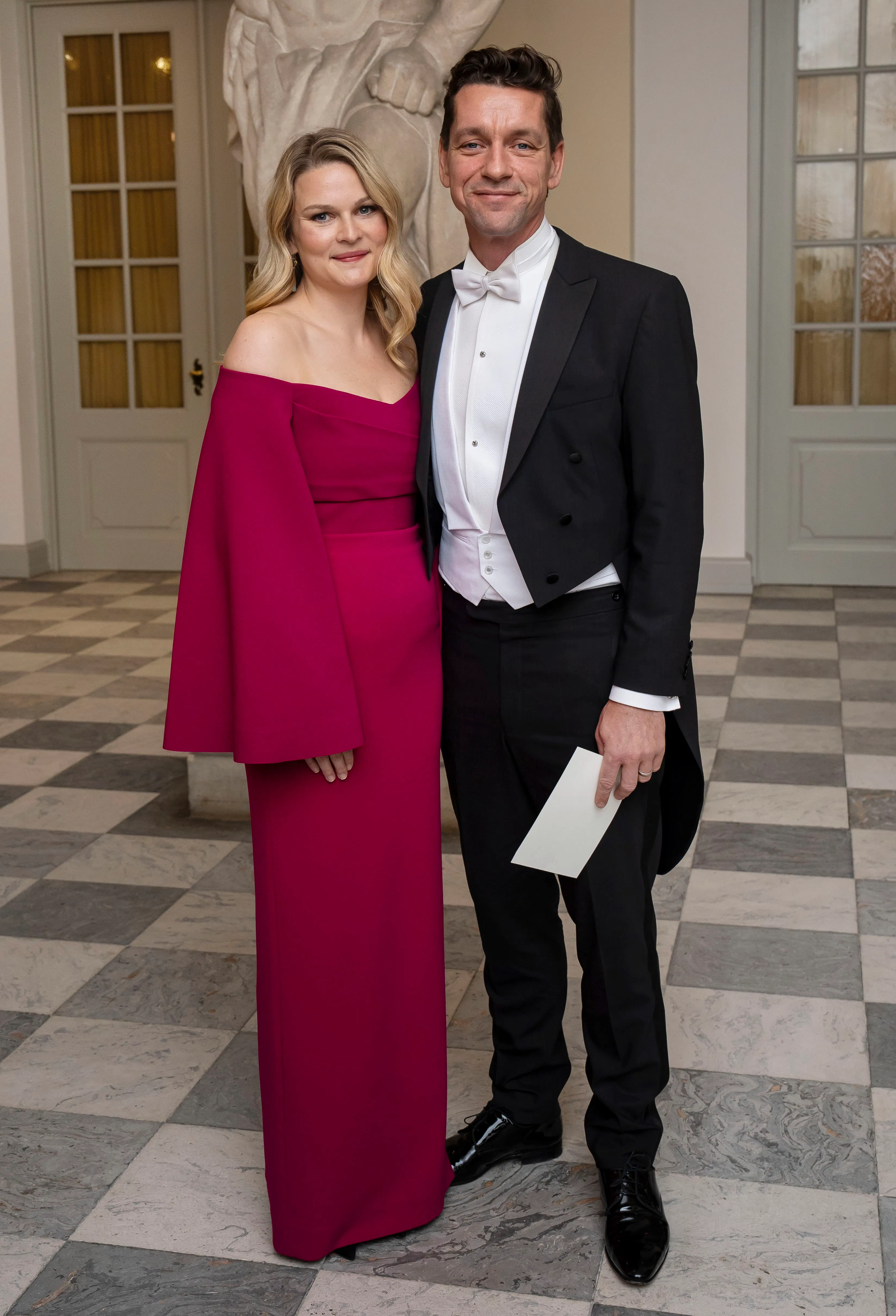 Kaare Dybvad Bek med hustruen i 2024.