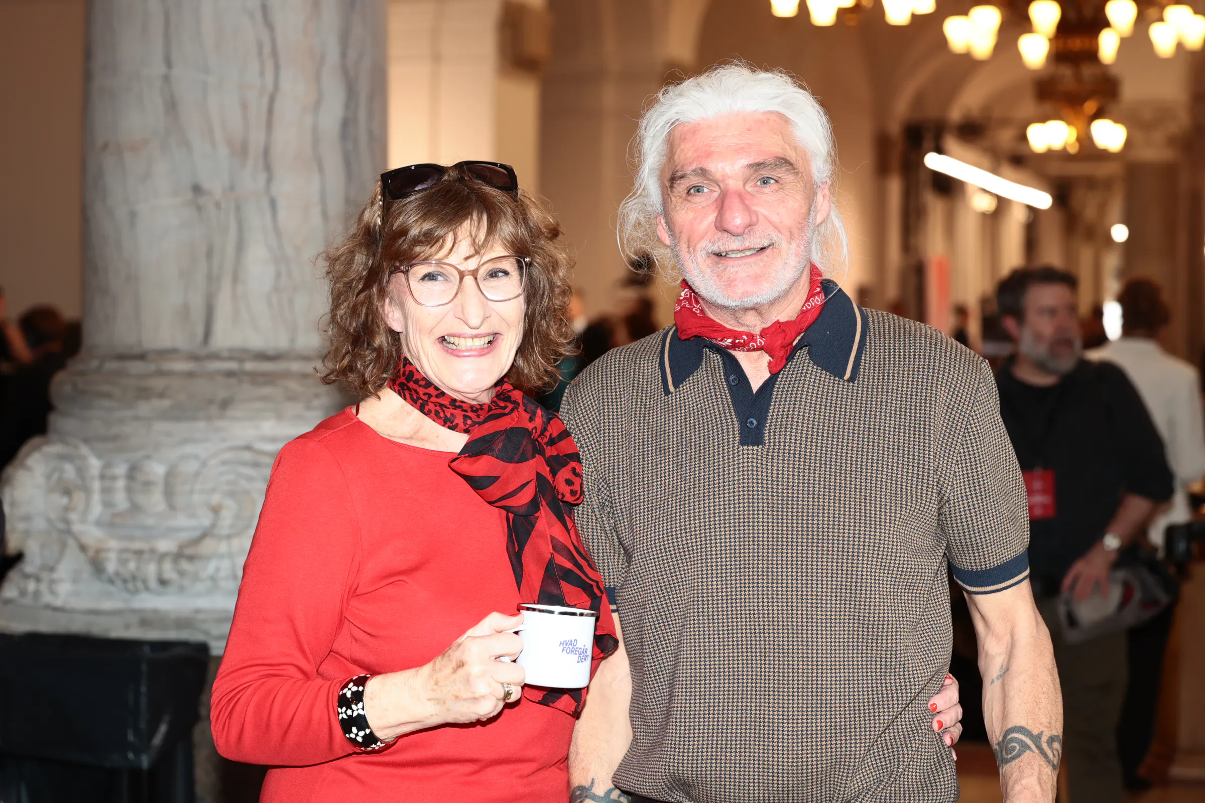 Bente og JR fra "Hotel Romantik".