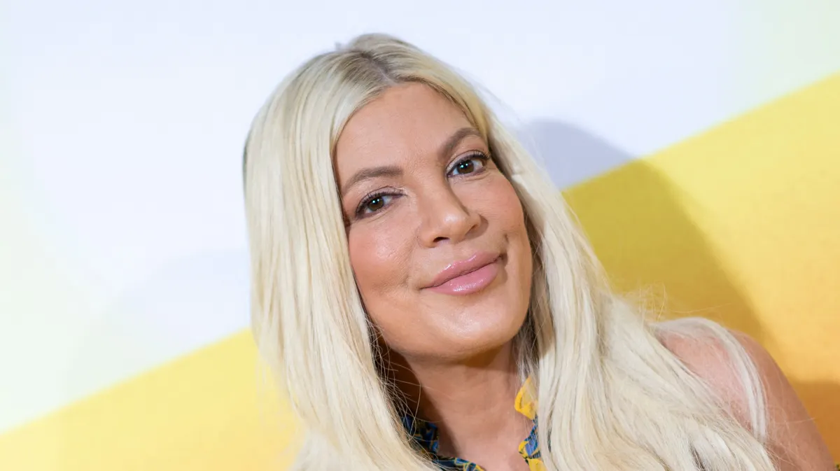 Tori Spelling.