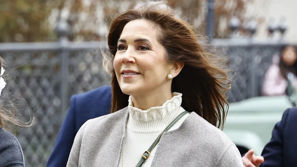 Dronning Mary har sendt sød påskehilsen til danskerne.