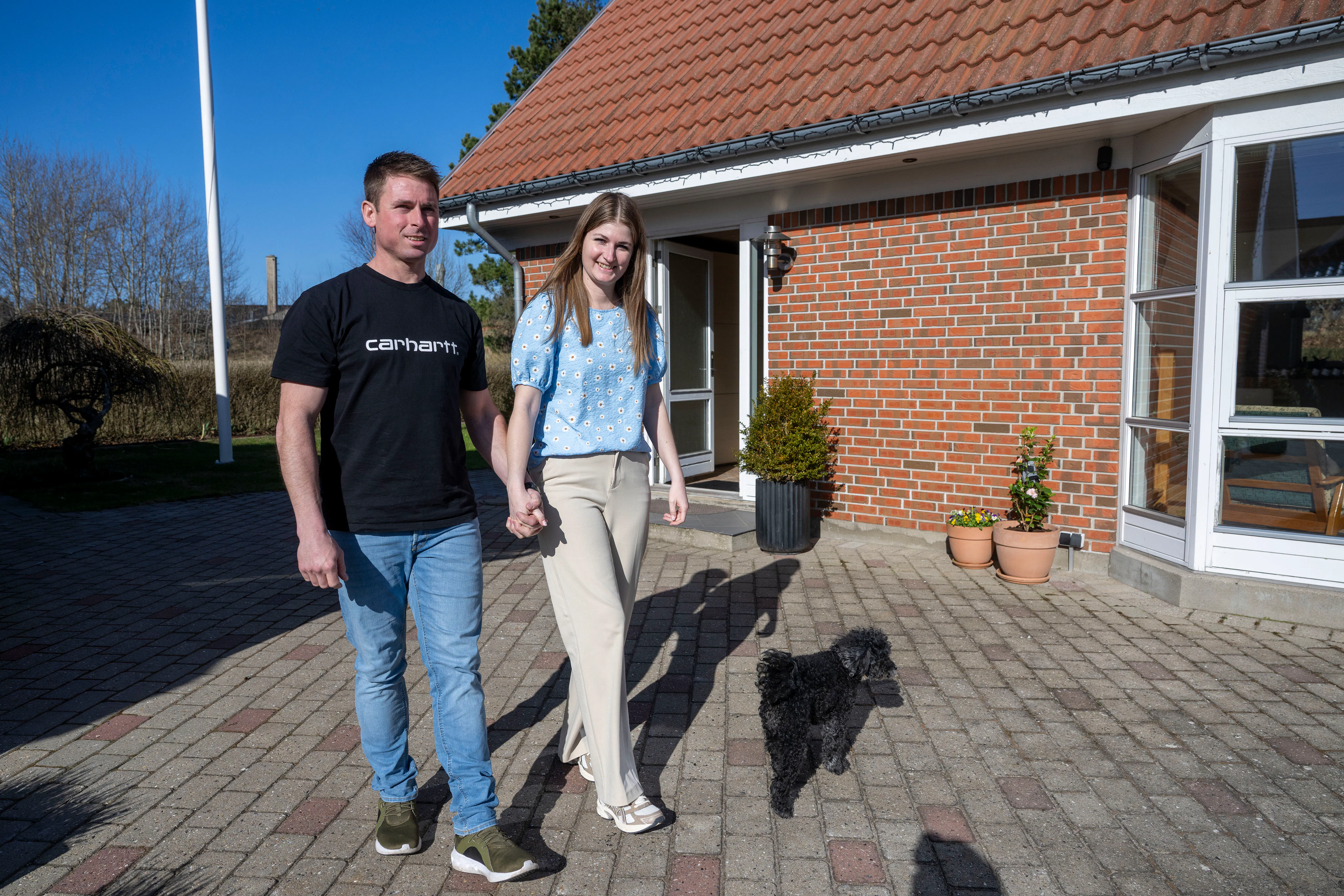 Siden optagelserne til "Kærlighed hvor kragerne vender" sluttede, har Brian og Lisa tilbragt rigtig meget tid hos hinanden i Hjørring og Bønnerup Strand. 