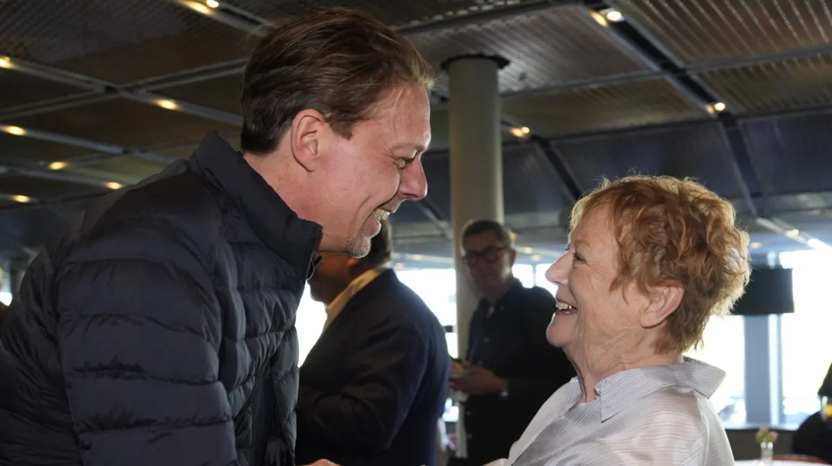 Ulf Pilgaards søn dybt berørt til Lisbet Dahls 80-års fødselsdagsfejring | BILLED-BLADET