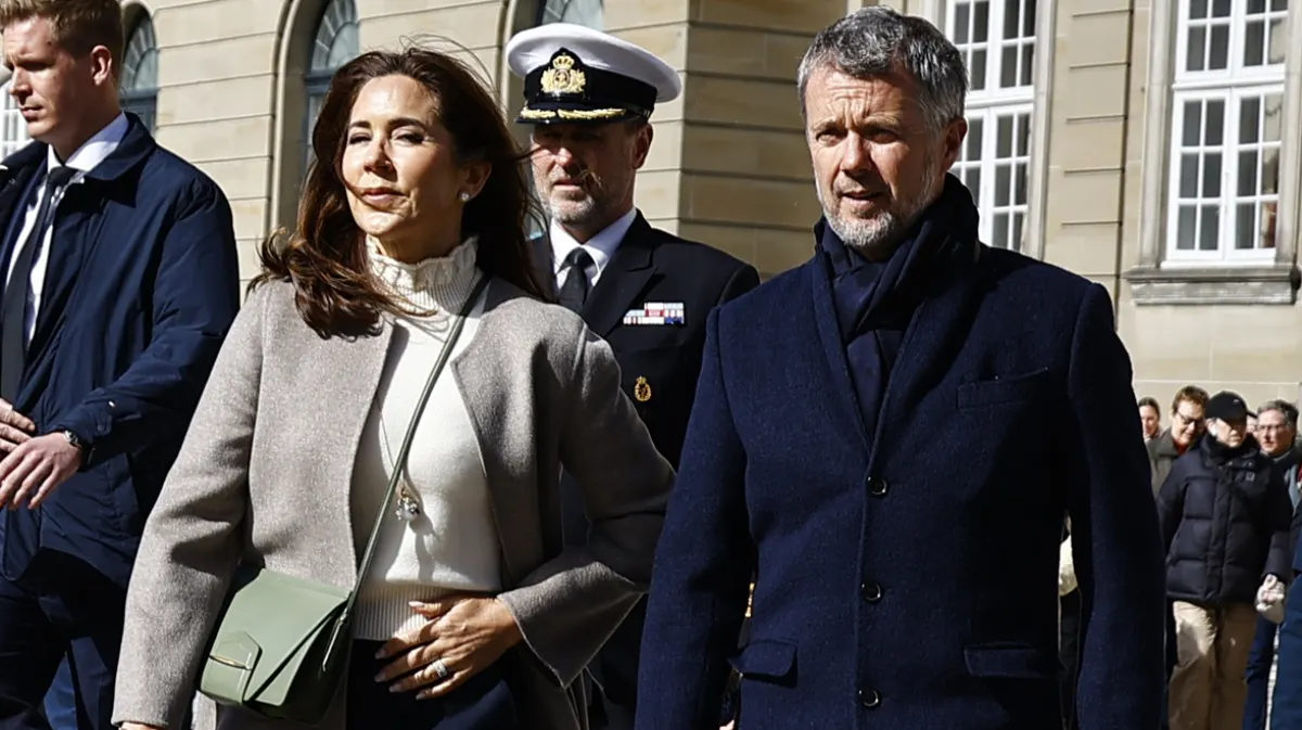 Mary og Frederik skal en tur til royal fødselsdagsfejring i Sverige umiddelbart før komtesse Athenas konfirmation i USA.