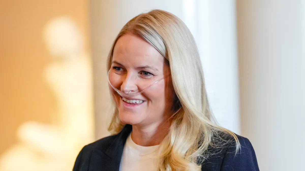 Kronprinsesse Mette-Marit under receptionen på kongeslottet i Oslo fredag.&nbsp;