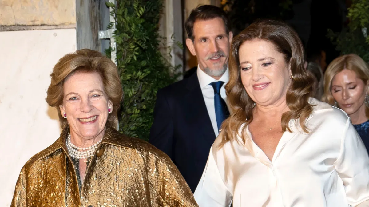 Dronning Anne-Marie, Pavlos De Grèce og Alexia De Grèce i forbindelse med Nikolaos De Grèces bryllup i 2025.